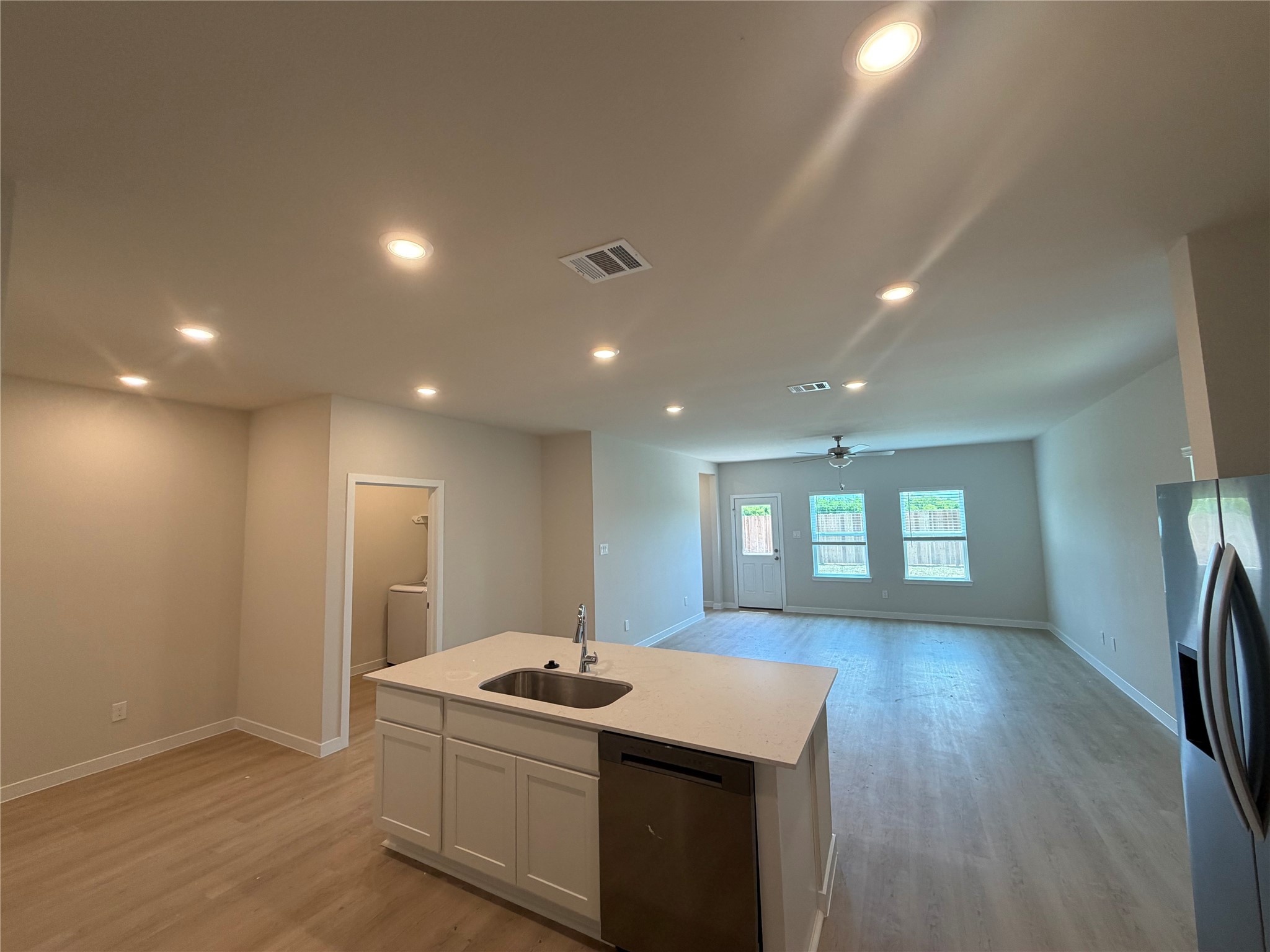 8305 Rose Quartz Drive, Texas City, TX 77591