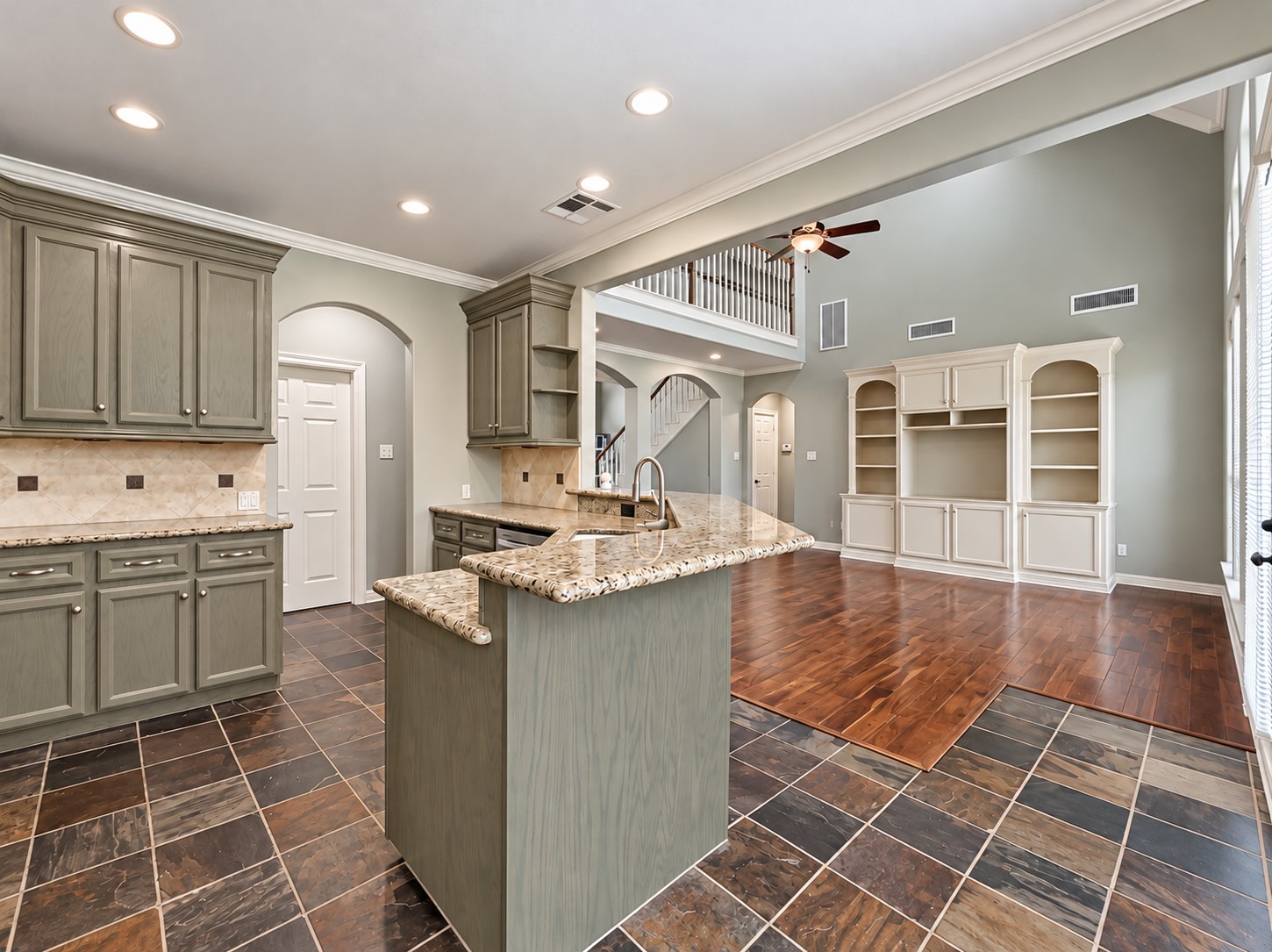1504 Carriage Run W, Conroe, TX 77384