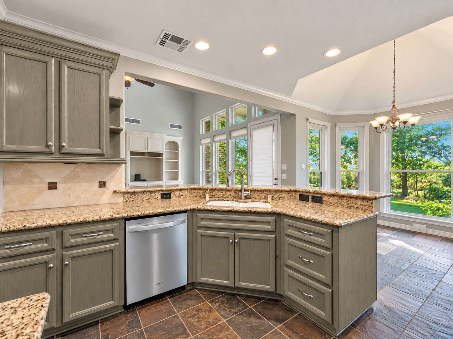 1504 Carriage Run W, Conroe, TX 77384