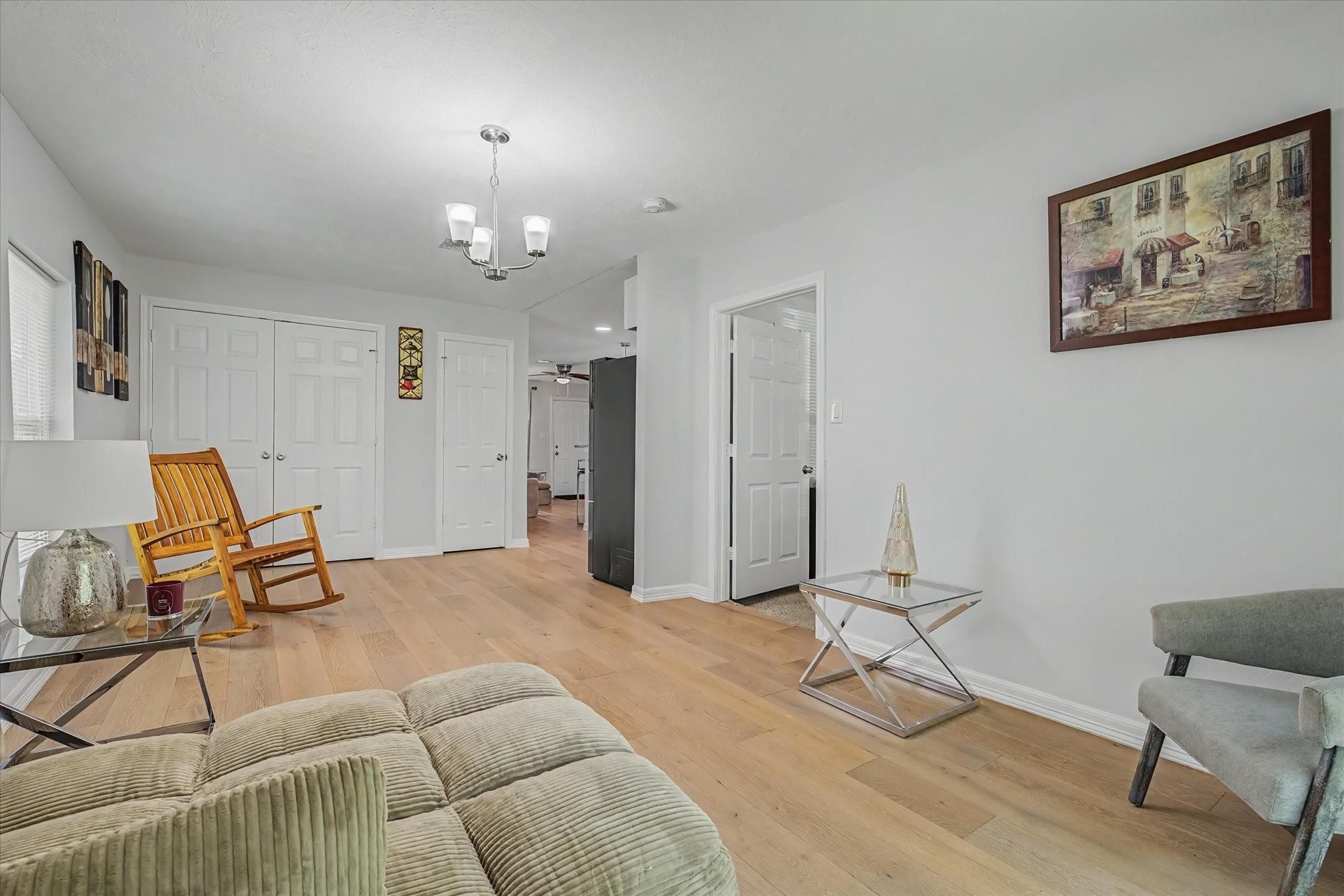 6834 New York Street, Houston, TX 77021