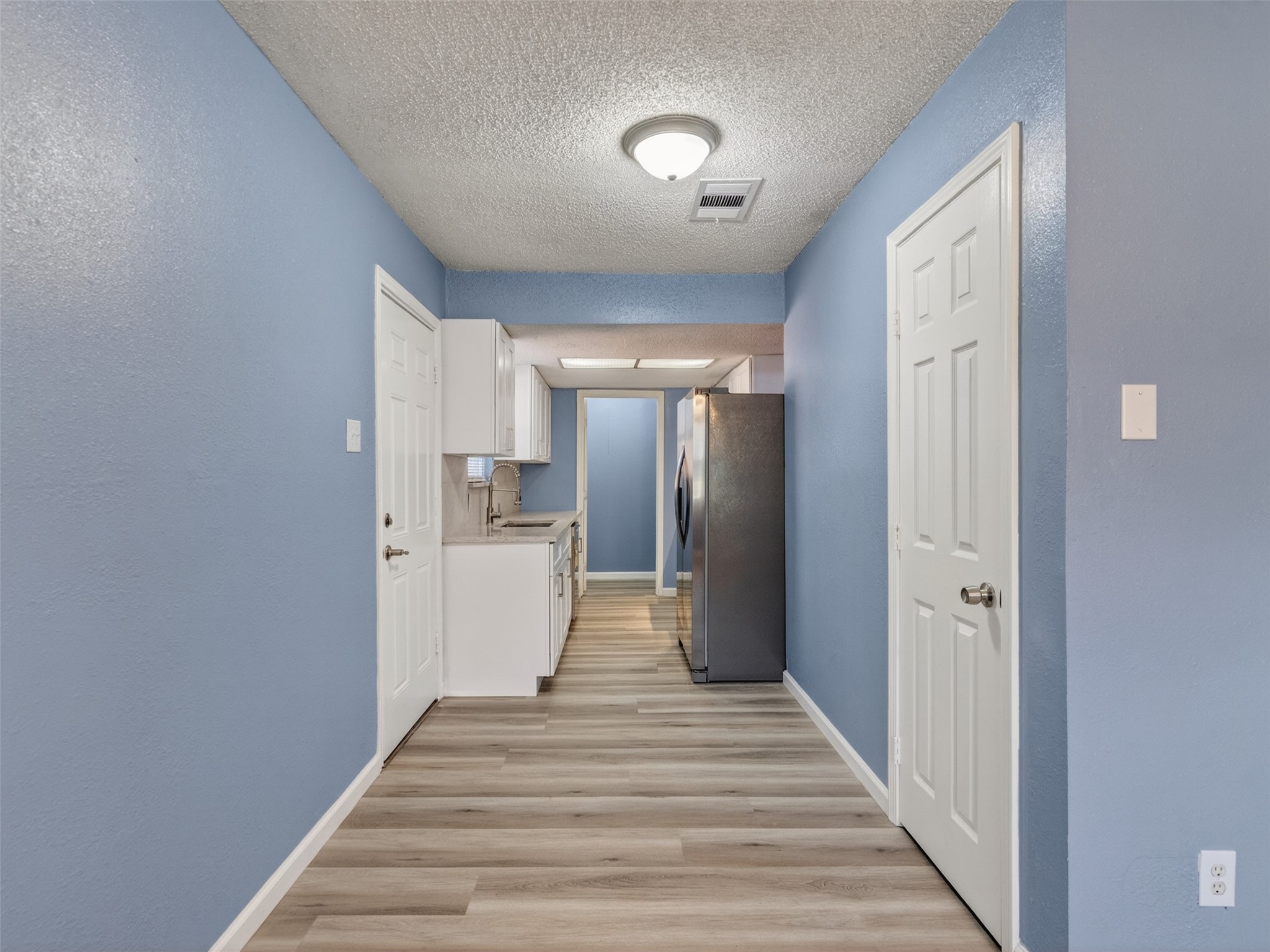 2613 Timber Drive, Dickinson, TX 77539 2613 Timber Drive, Dickinson, TX 77539