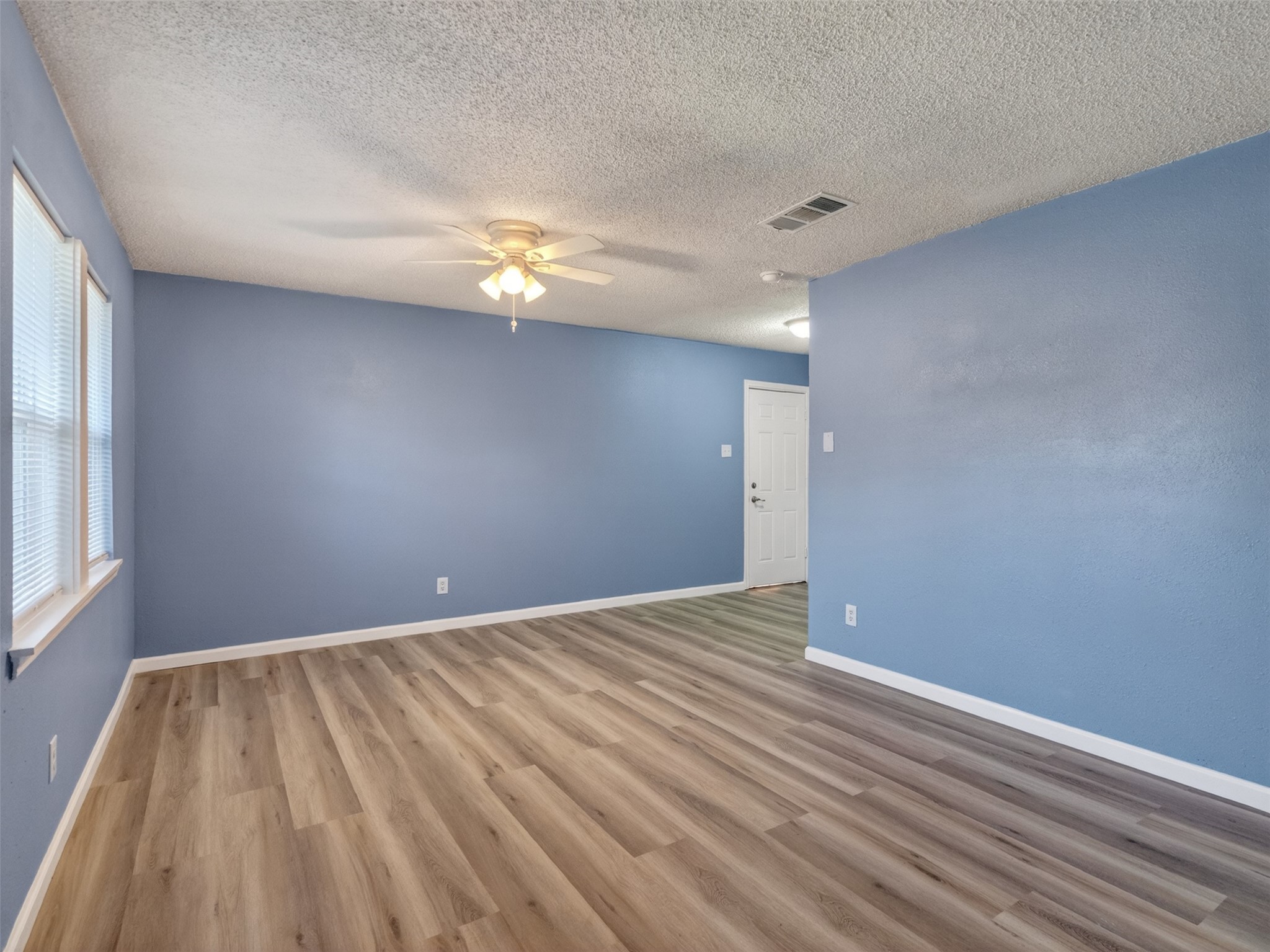2613 Timber Drive, Dickinson, TX 77539
