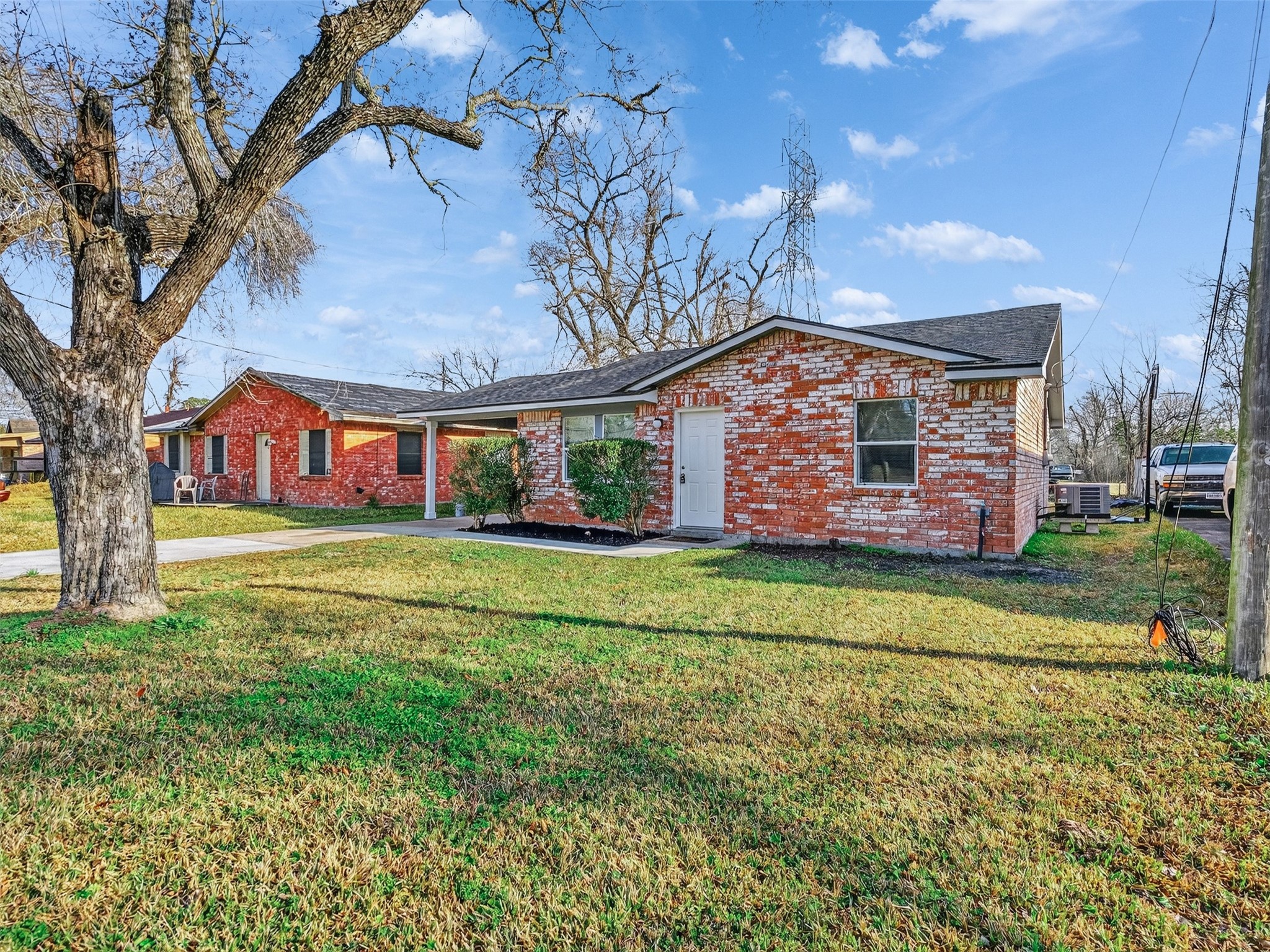 2613 Timber Drive, Dickinson, TX 77539
