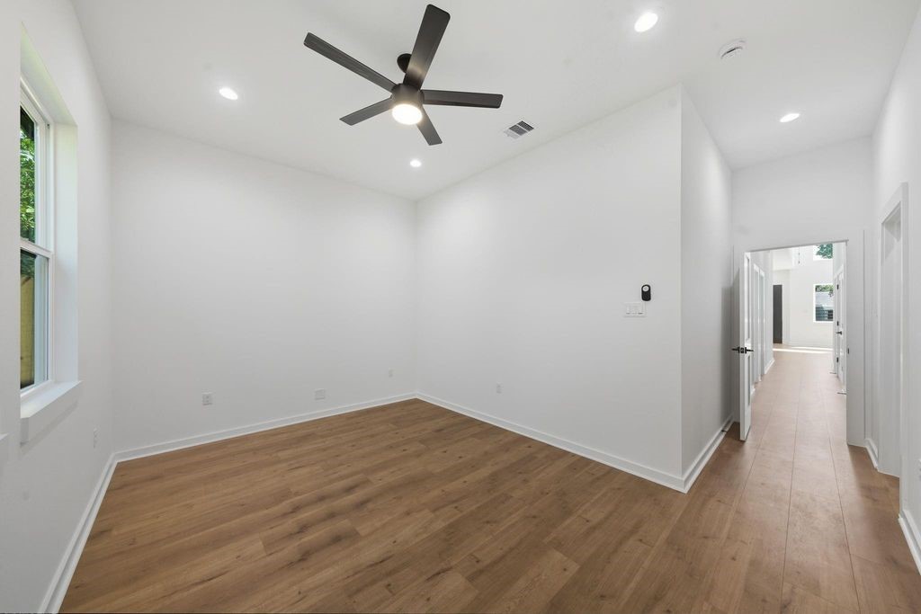 5029 Van Fleet Street, #A, Houston, TX 77033 5029 Van Fleet Street, #A, Houston, TX 77033