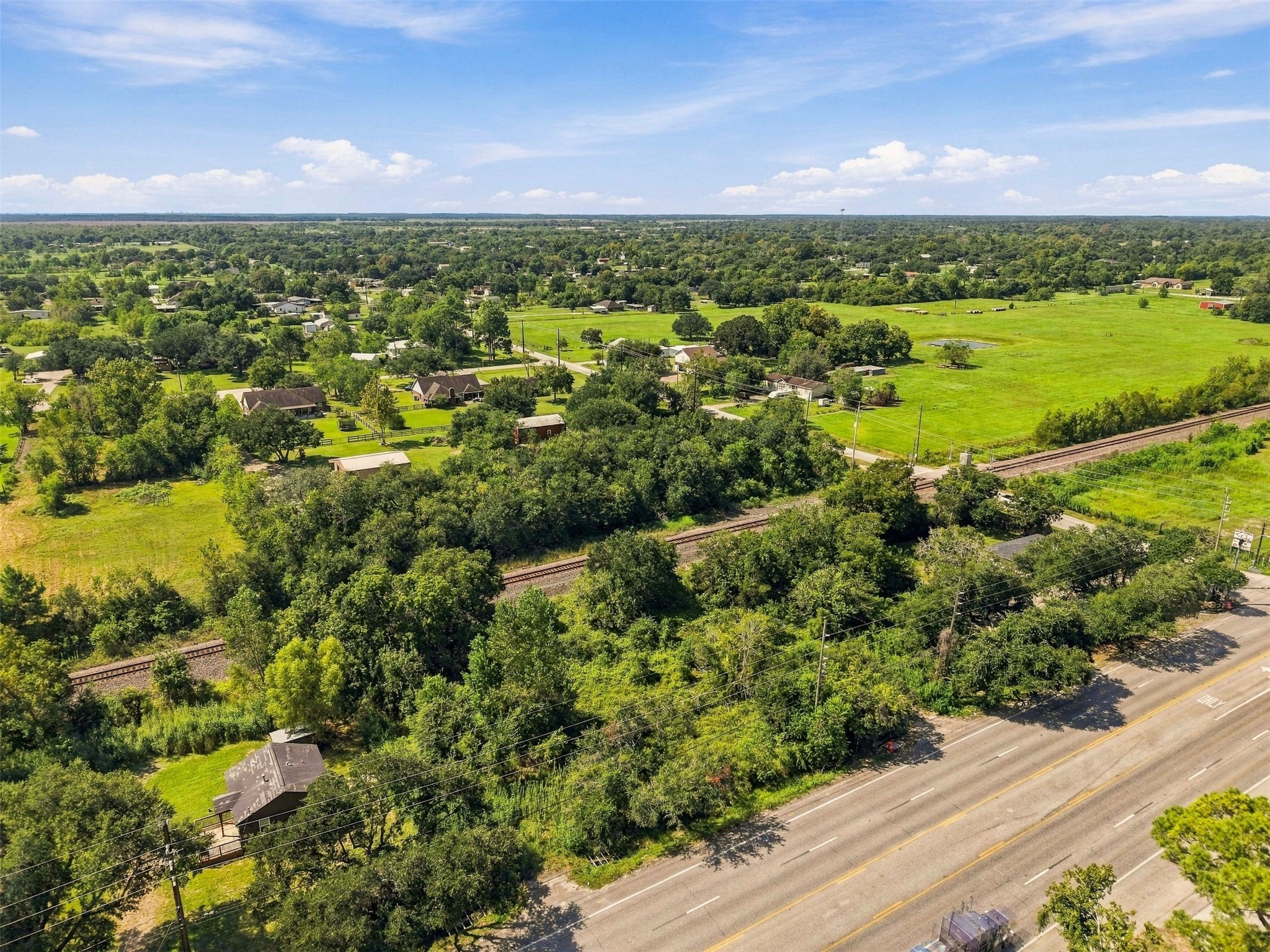 15605 Highway 6, Santa Fe, TX 77517