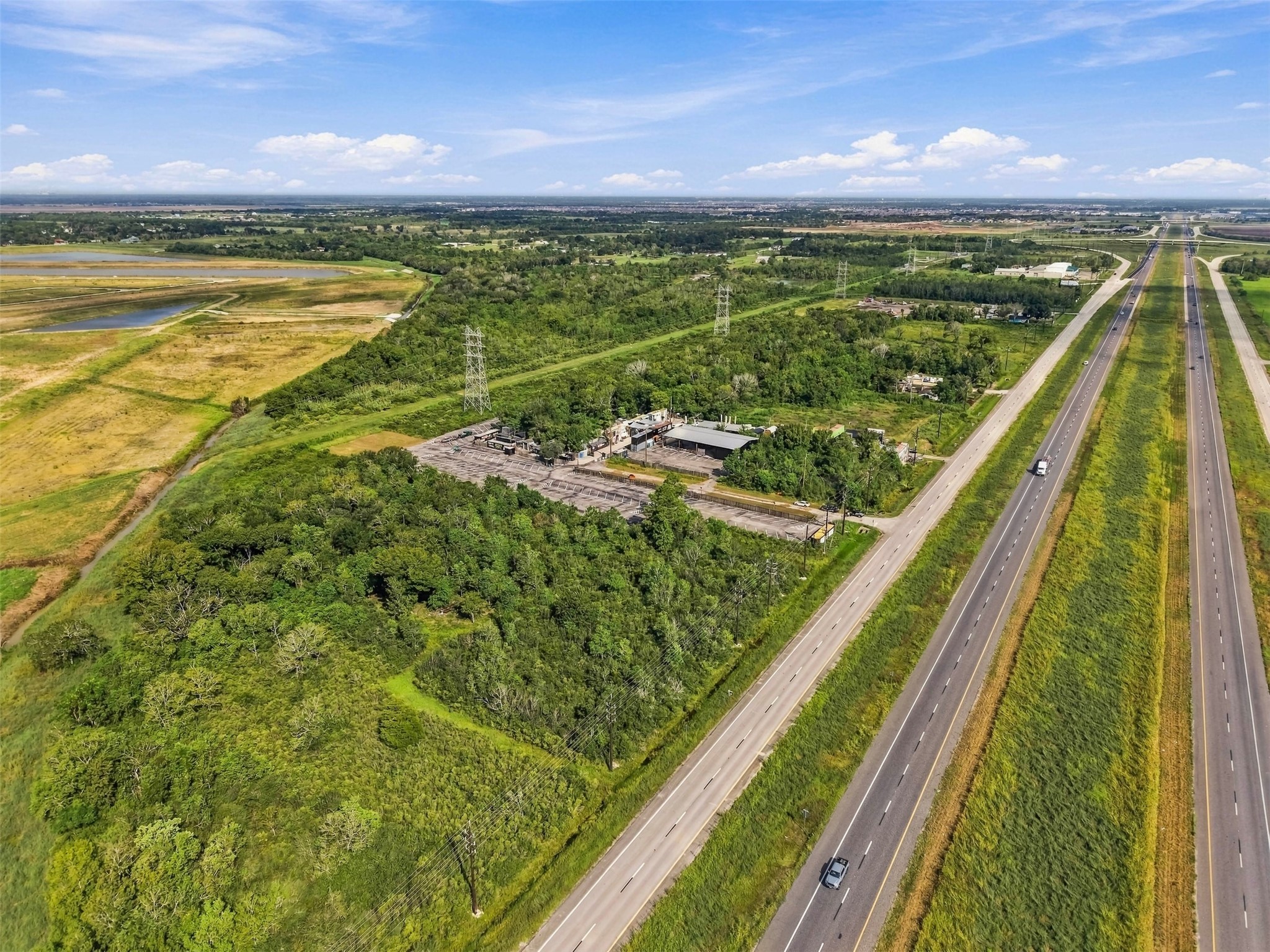15605 Highway 6, Santa Fe, TX 77517