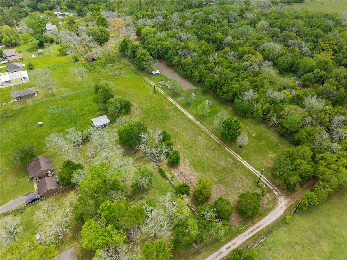 8011 Custer Street, Hitchcock, TX 77563