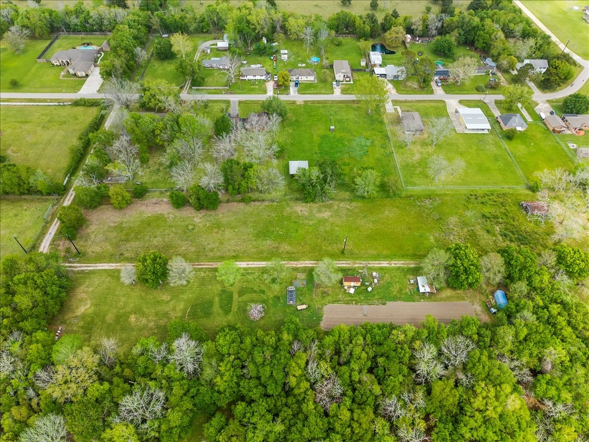 8011 Custer Street, Hitchcock, TX 77563