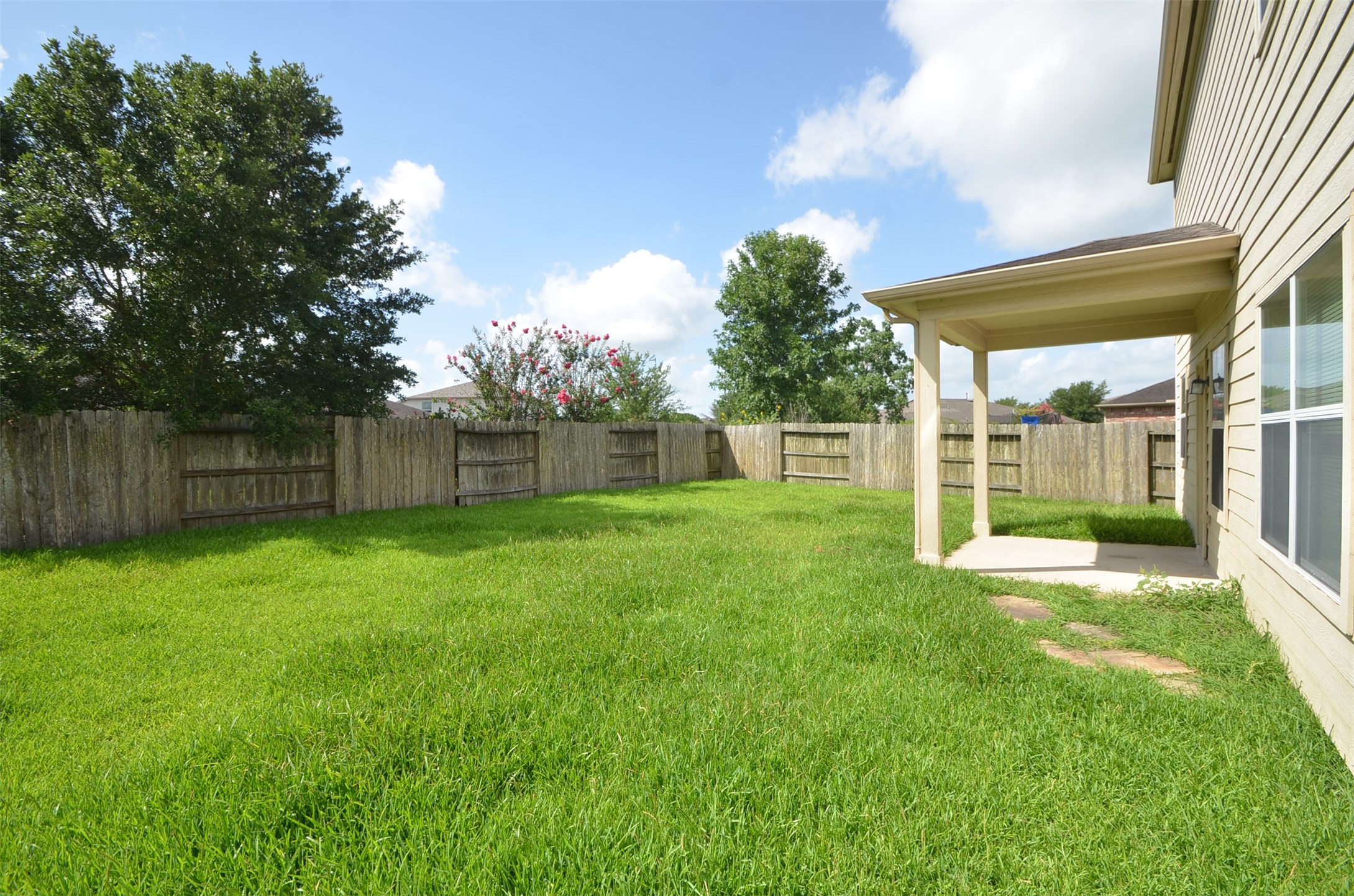 915 Butterfly Lane, Rosenberg, TX 77469