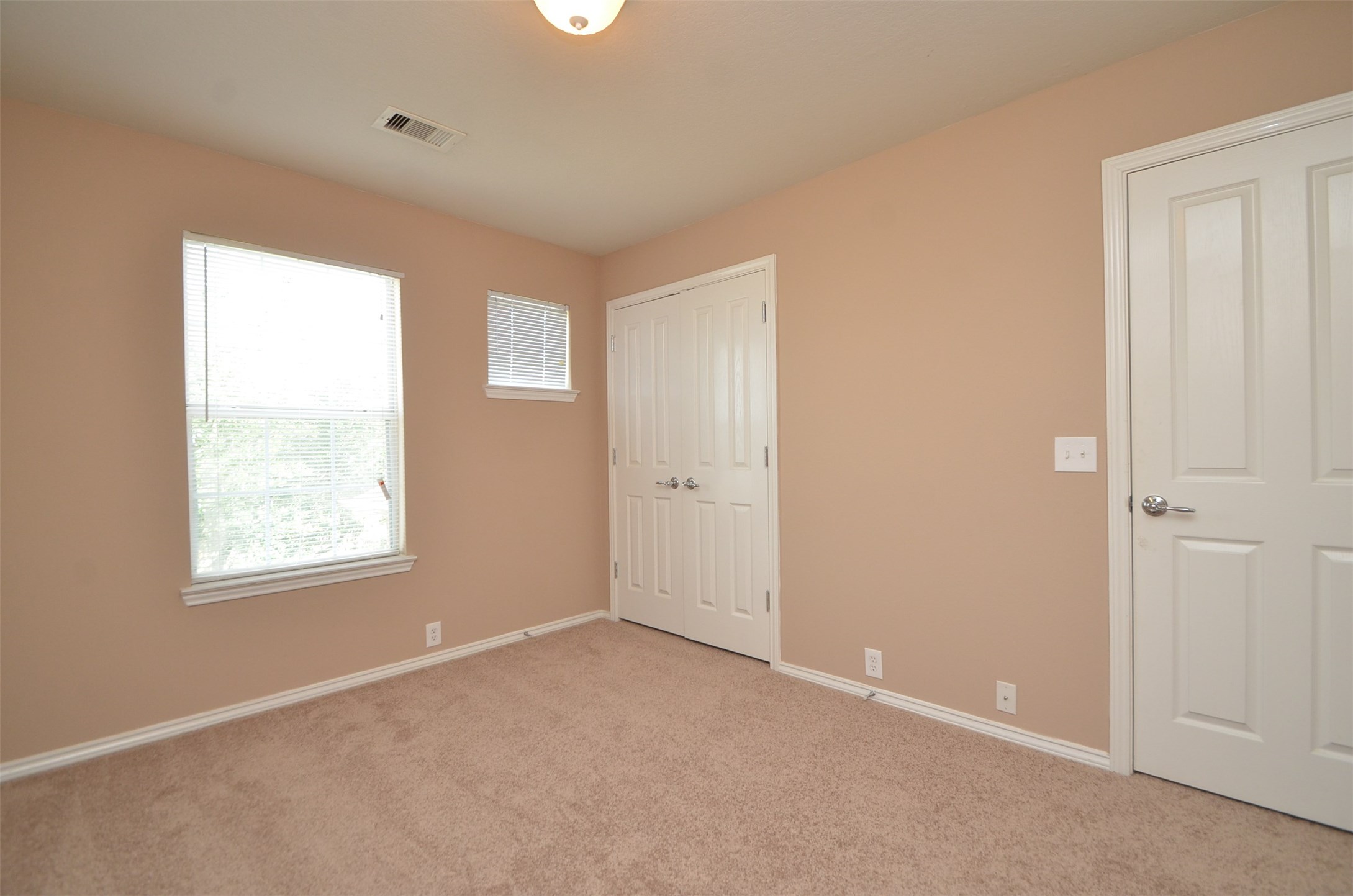 915 Butterfly Lane, Rosenberg, TX 77469