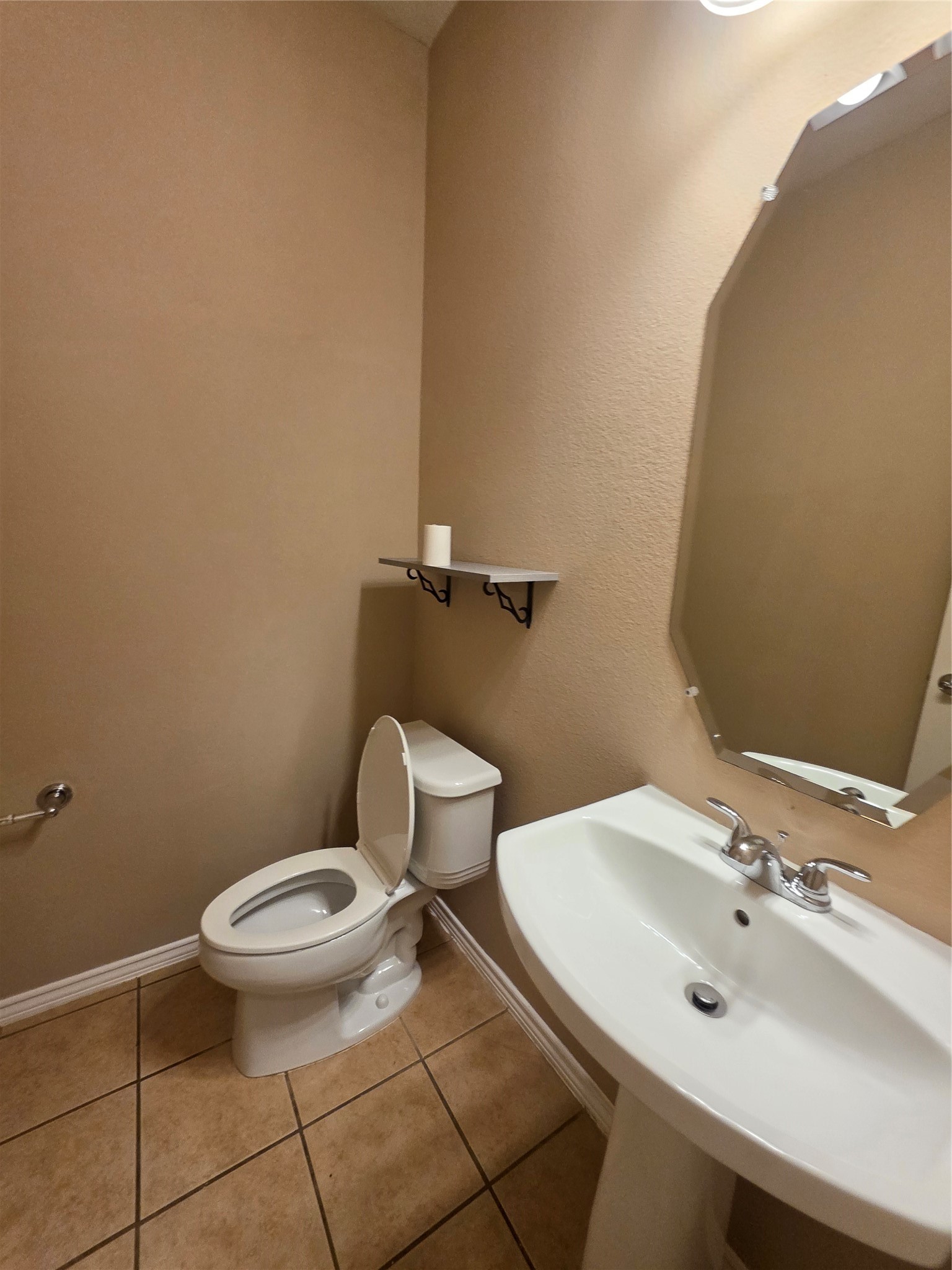 915 Butterfly Lane, Rosenberg, TX 77469