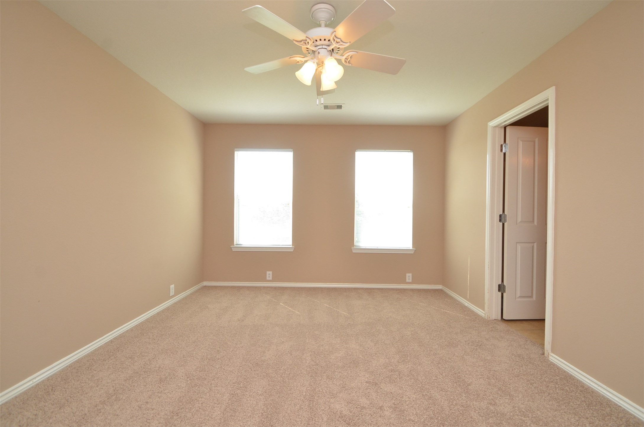 915 Butterfly Lane, Rosenberg, TX 77469