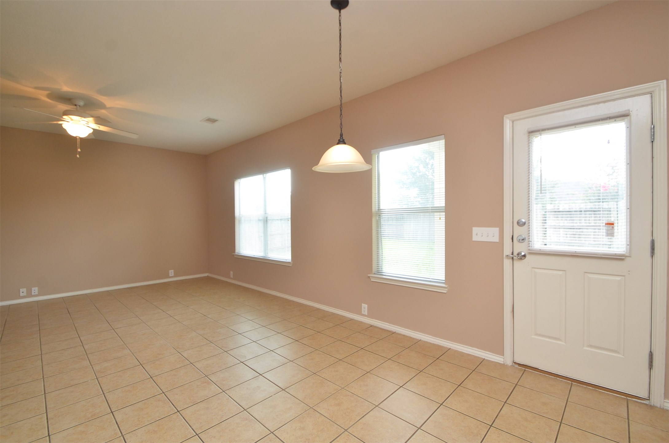 915 Butterfly Lane, Rosenberg, TX 77469