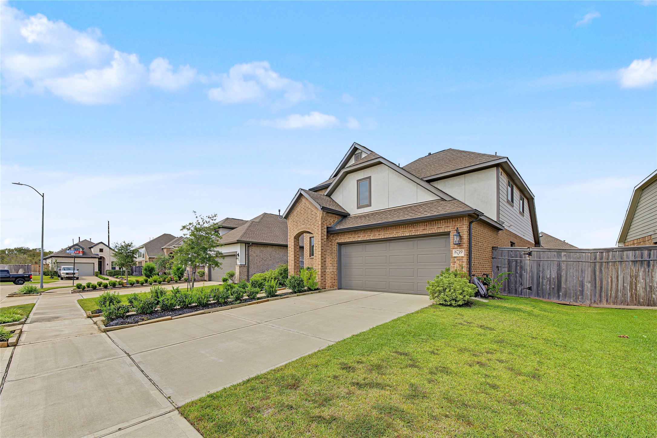 8719 Arbor Trail Drive, Missouri City, TX 77459 8719 Arbor Trail Drive, Missouri City, TX 77459