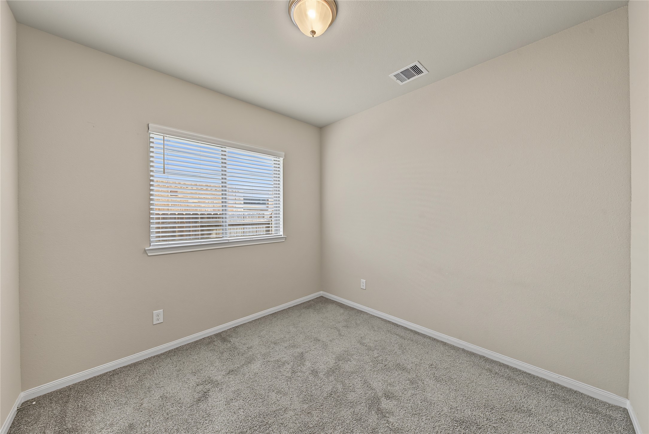 8719 Arbor Trail Drive, Missouri City, TX 77459