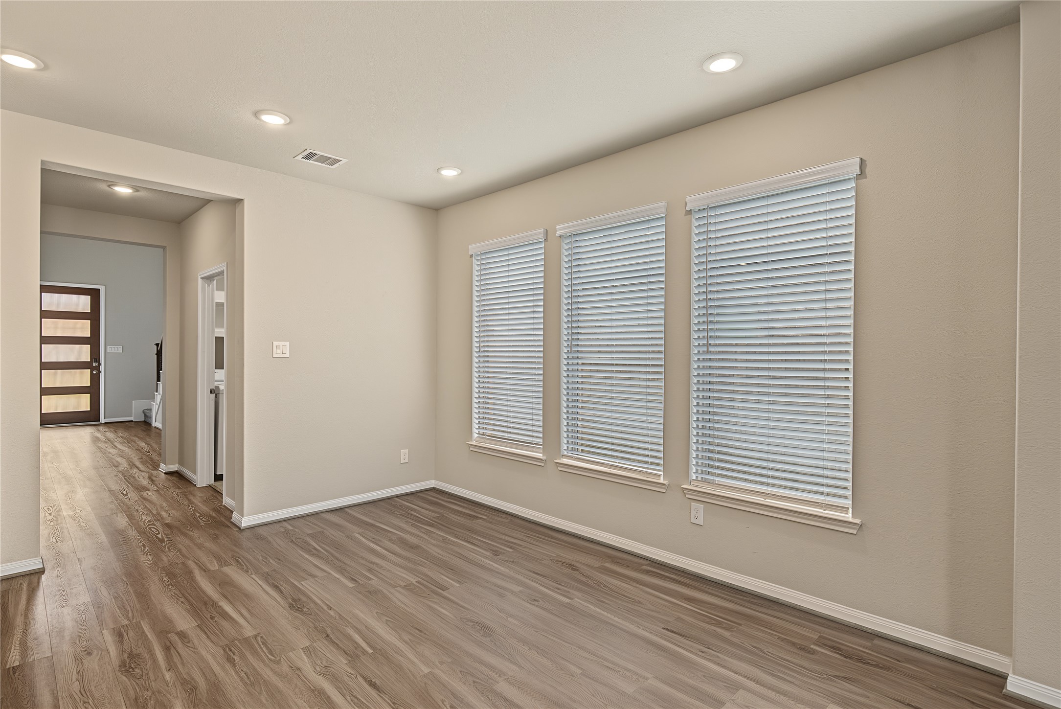 8719 Arbor Trail Drive, Missouri City, TX 77459
