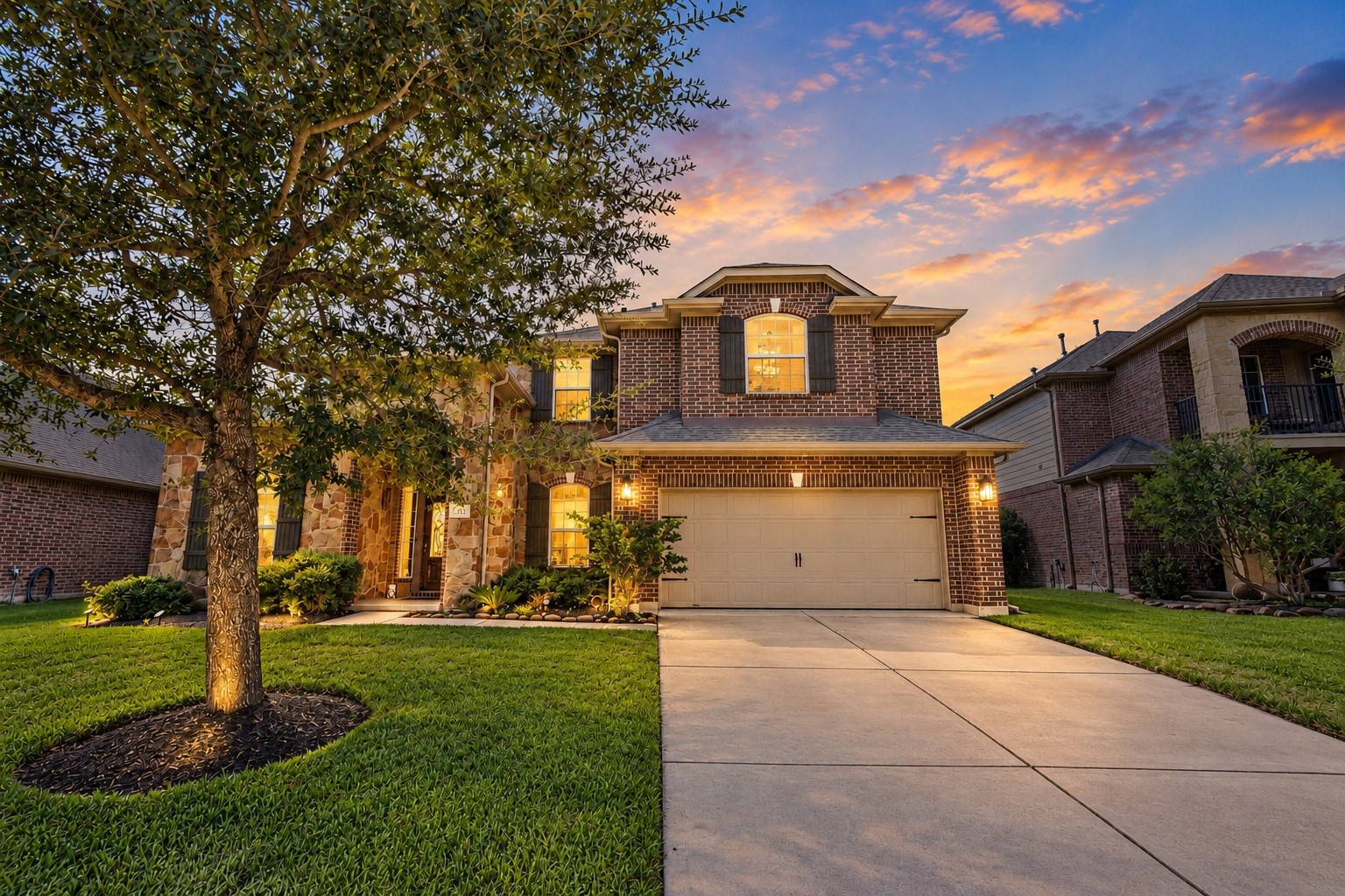Welcome to 2114 Snowy Egret Ln, in Hawks Landing