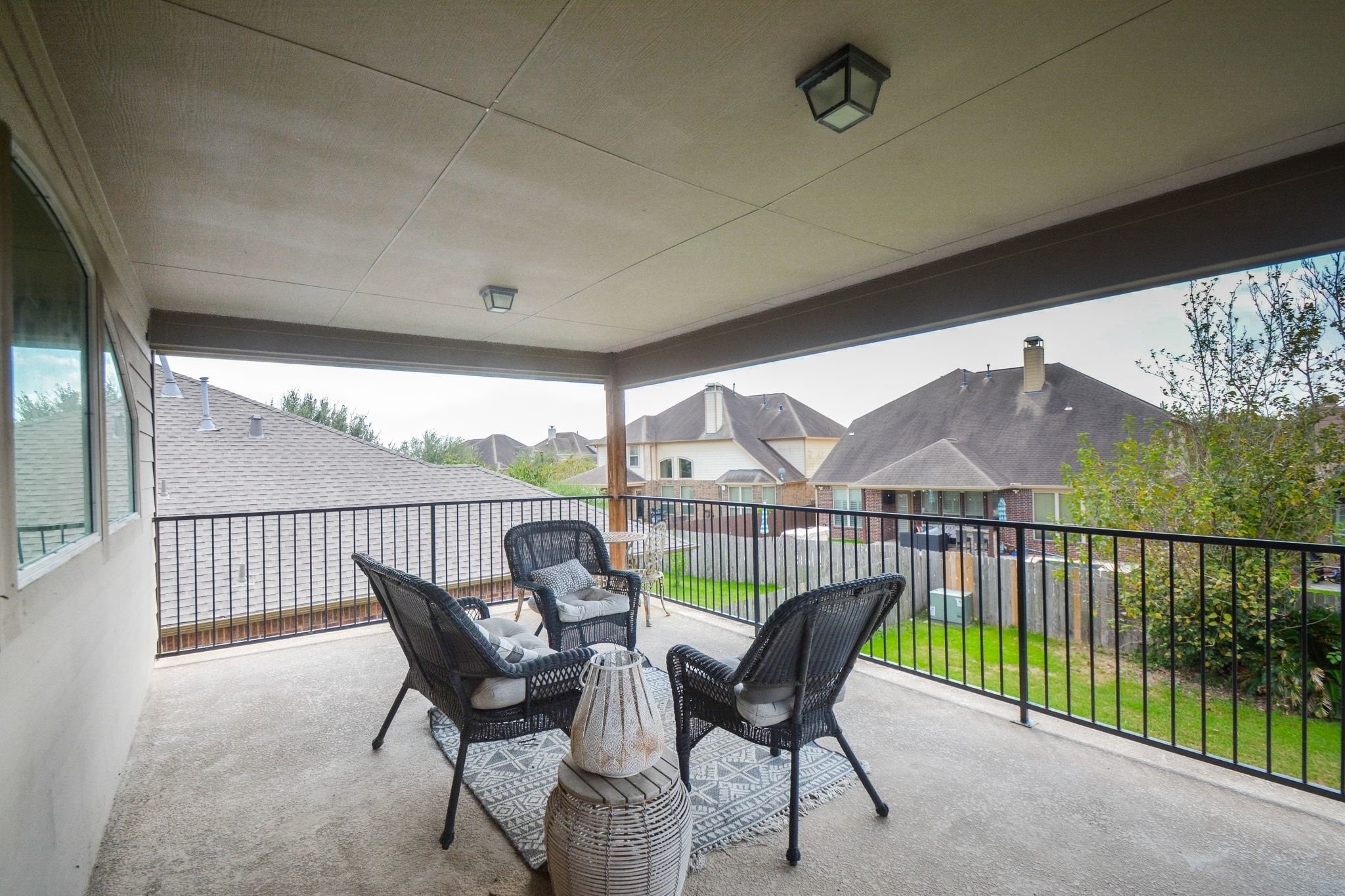 Covered balcony off gameroom