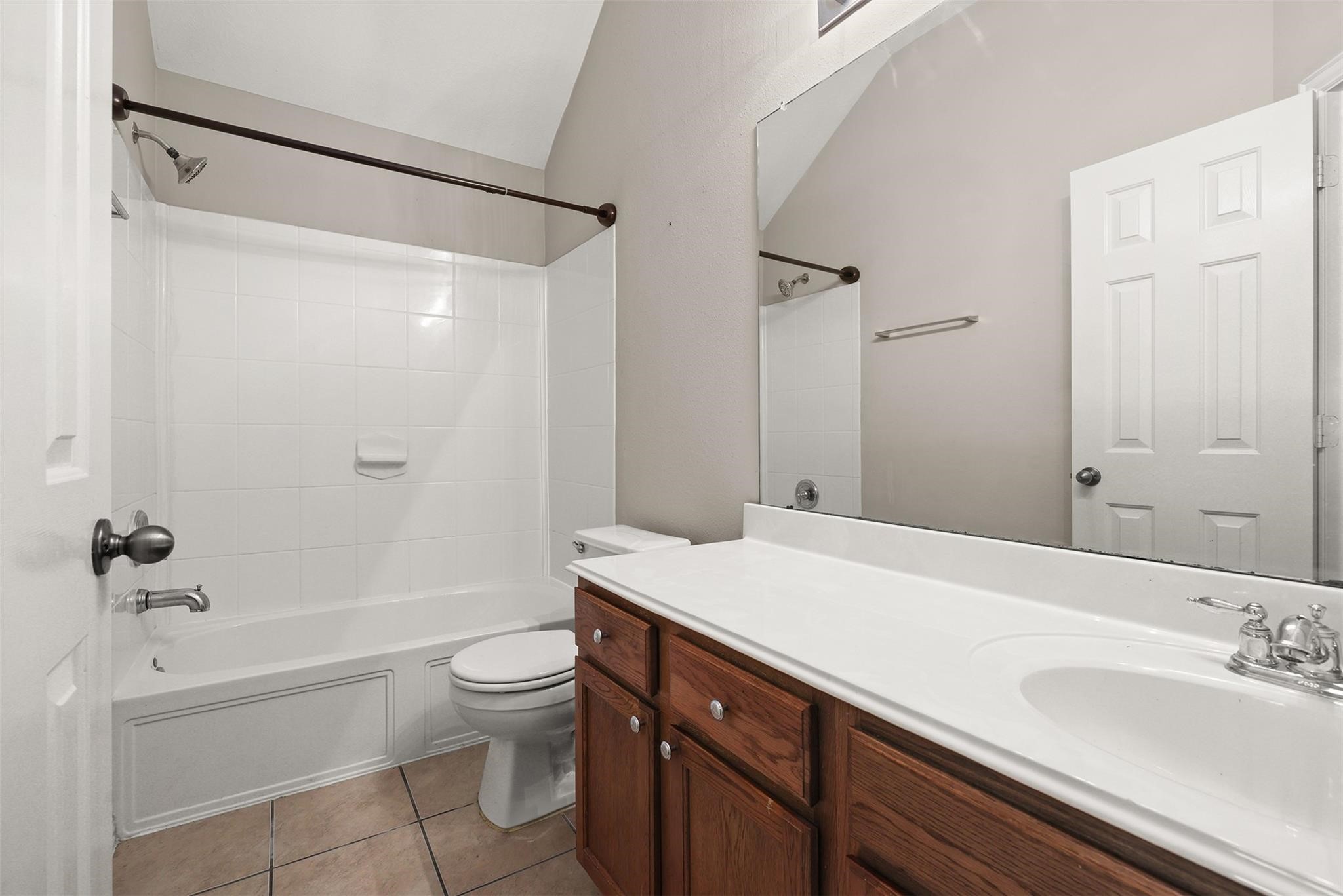 7611 Waterlilly Lane, Pearland, TX 77581