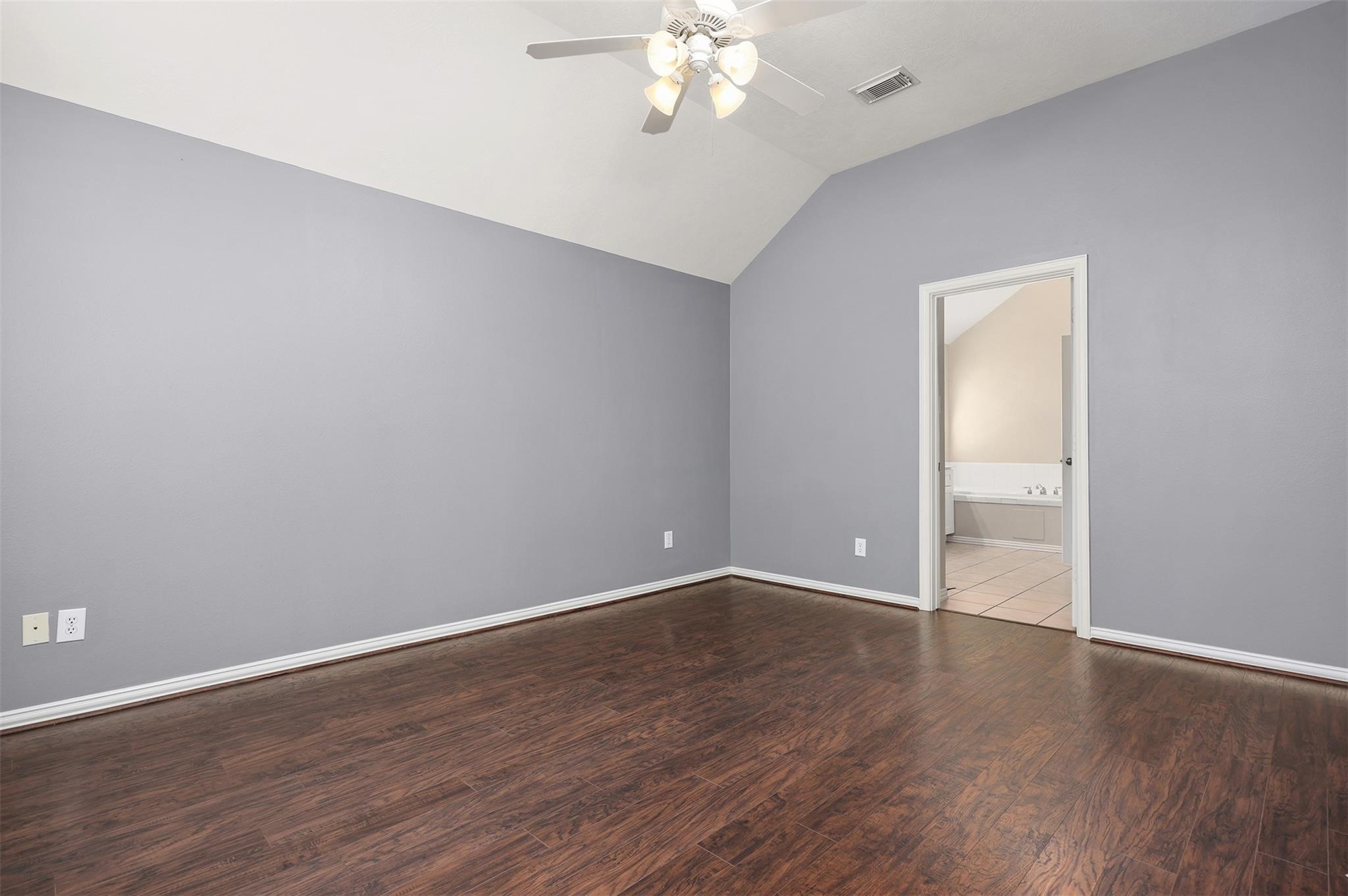 7611 Waterlilly Lane, Pearland, TX 77581