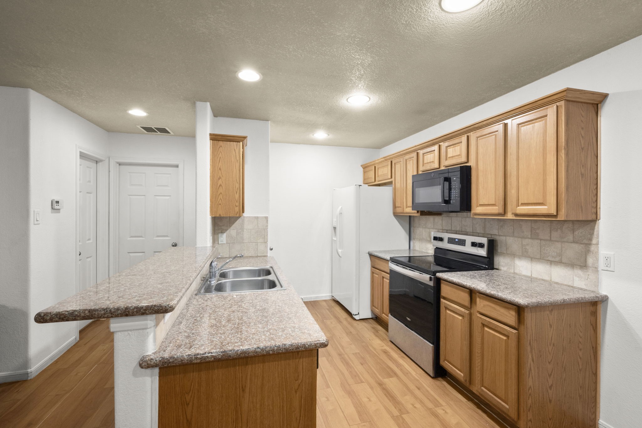 16807 Crestmont, Montgomery, TX 77316
