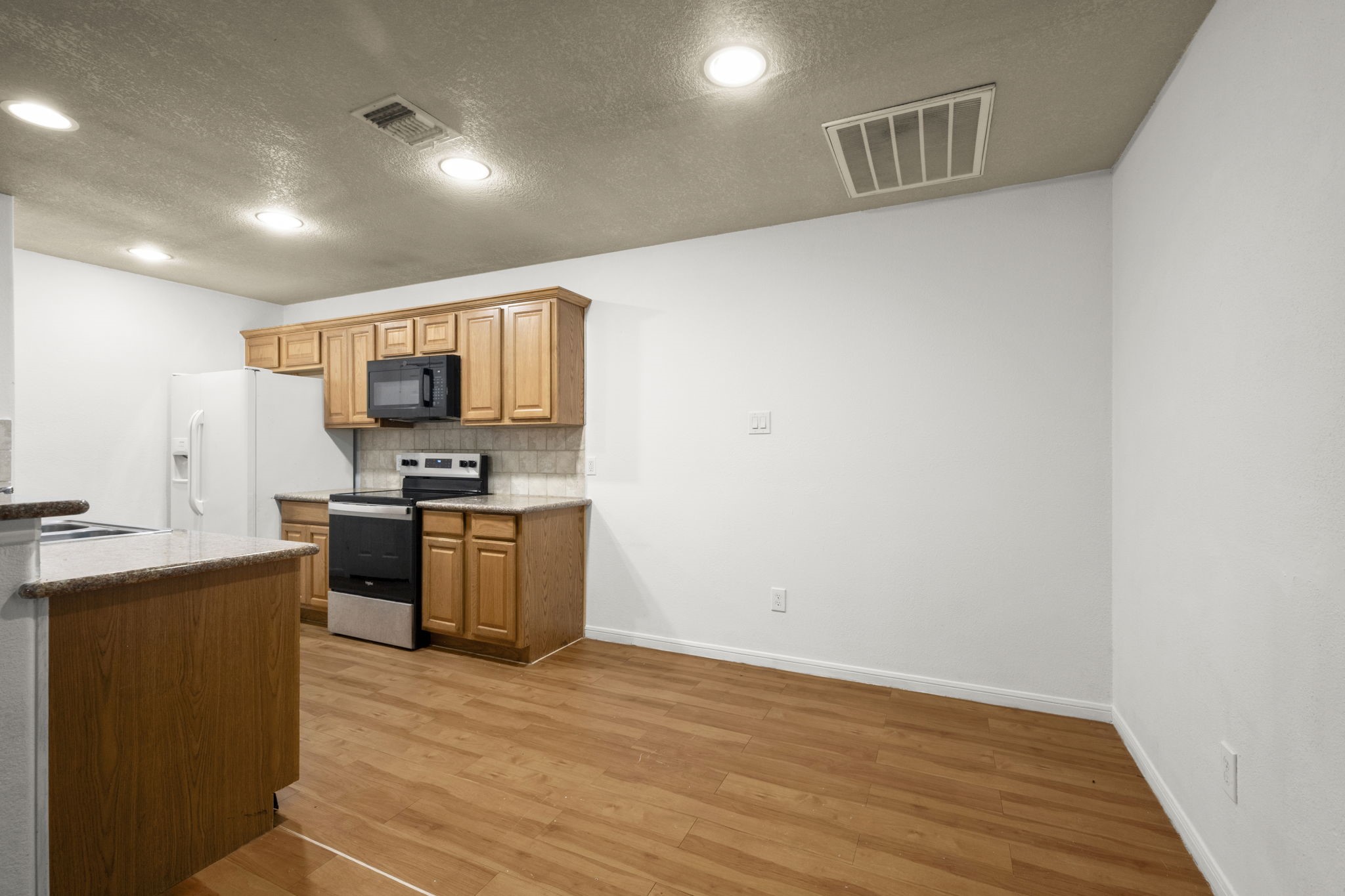 16807 Crestmont, Montgomery, TX 77316