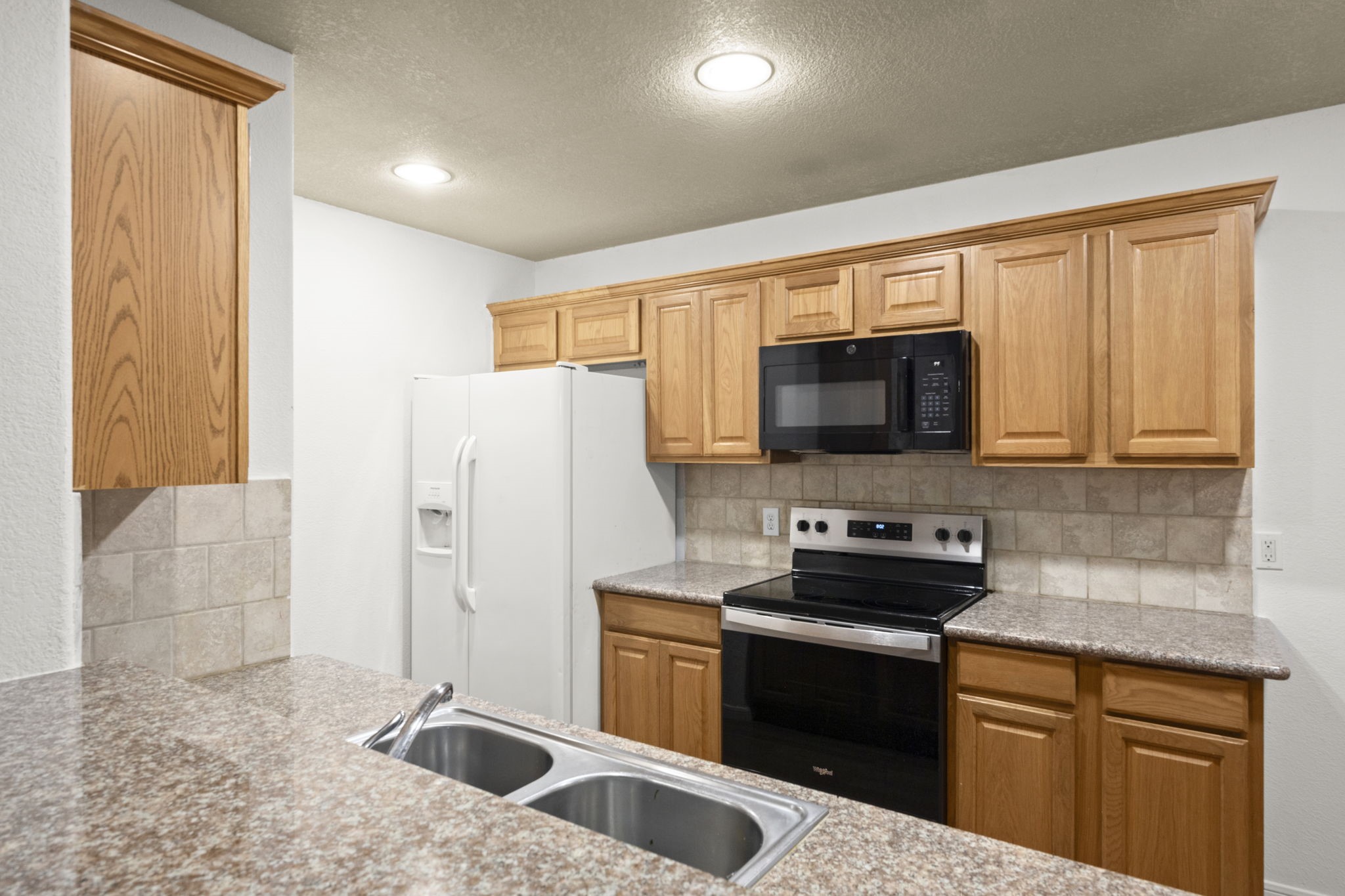 16807 Crestmont, Montgomery, TX 77316