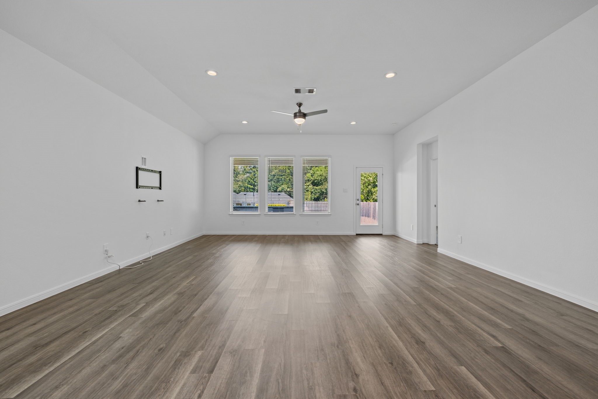 373 Pleasant Hill Way, Conroe, TX 77304