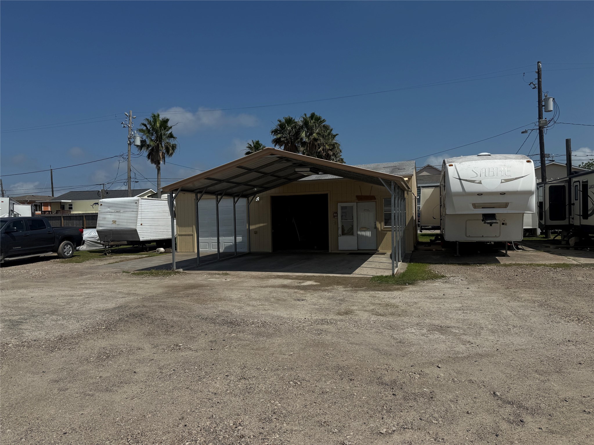 3401 Highway 6, Hitchcock, TX 77563