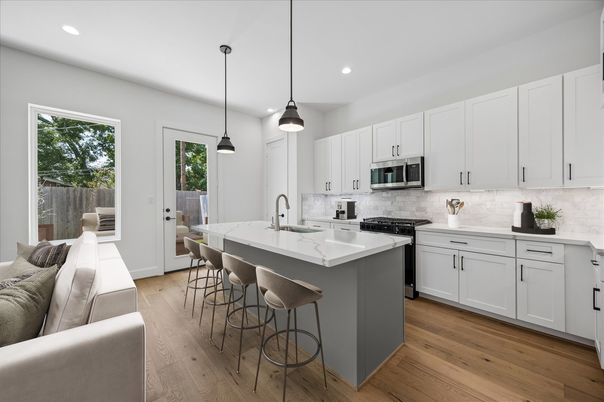 1832 W Tidwell Road, Houston, TX 77091