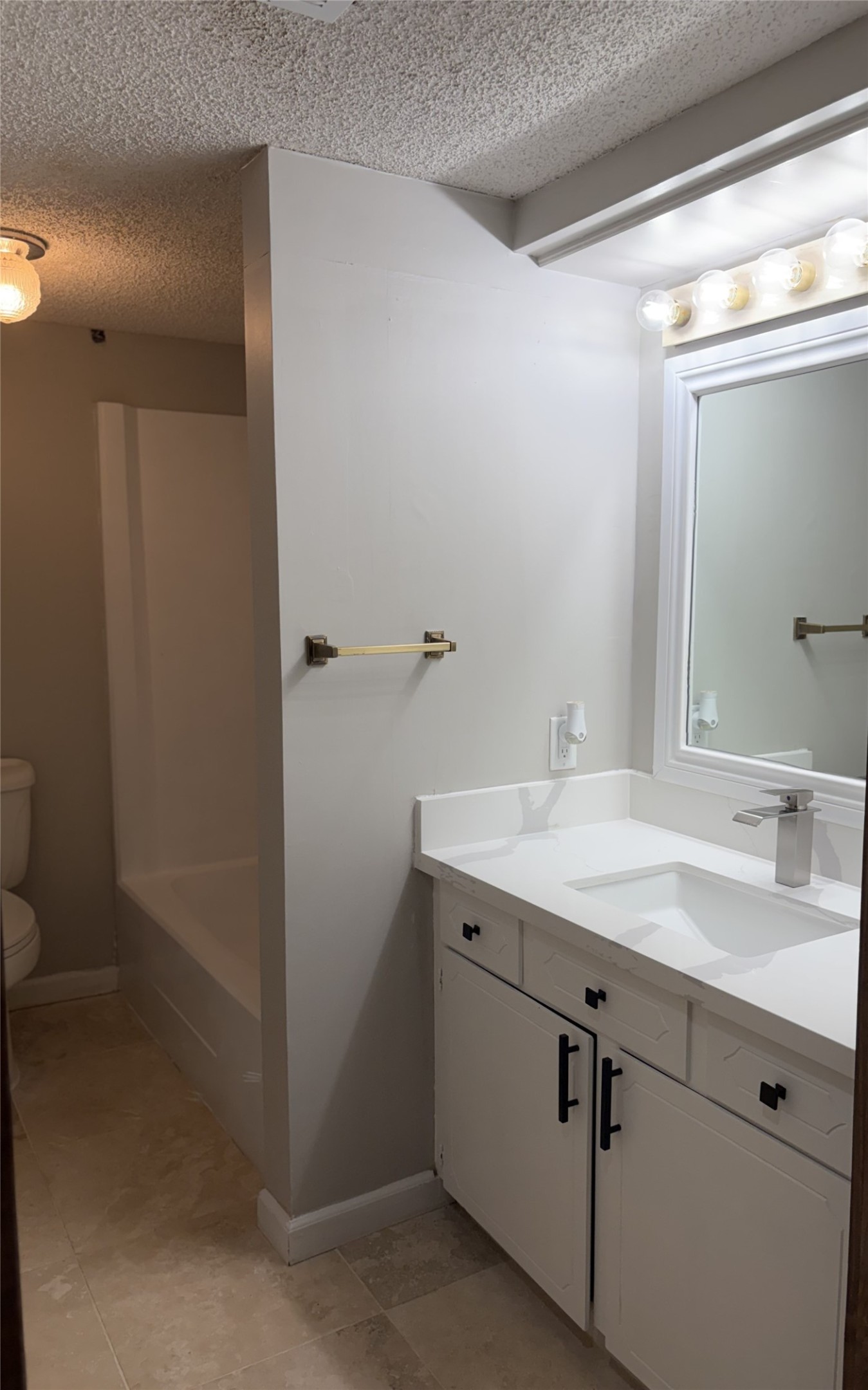 410 Riverside Drive, Alvin, TX 77511