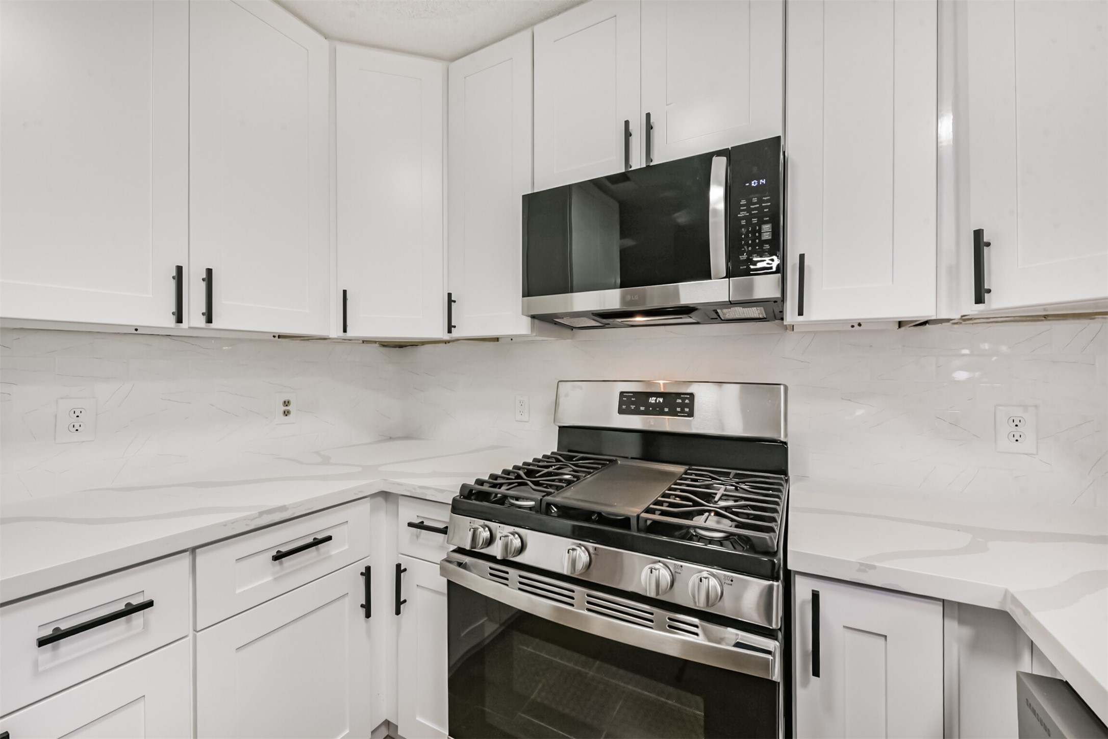 410 Riverside Drive, Alvin, TX 77511