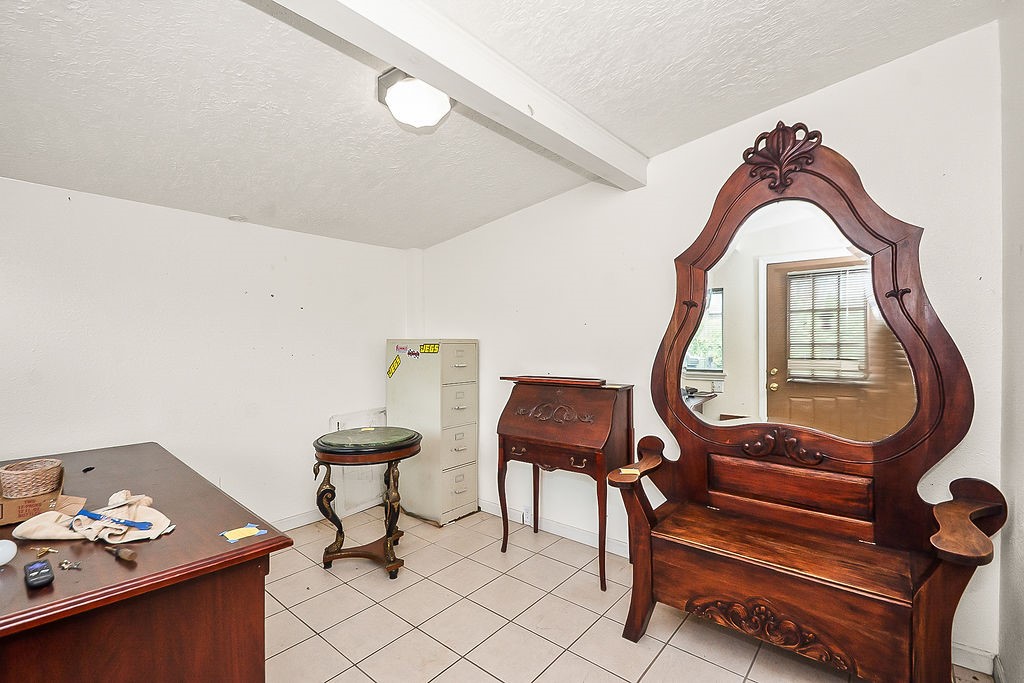 4415 W Bayshore Drive, Bacliff, TX 77518