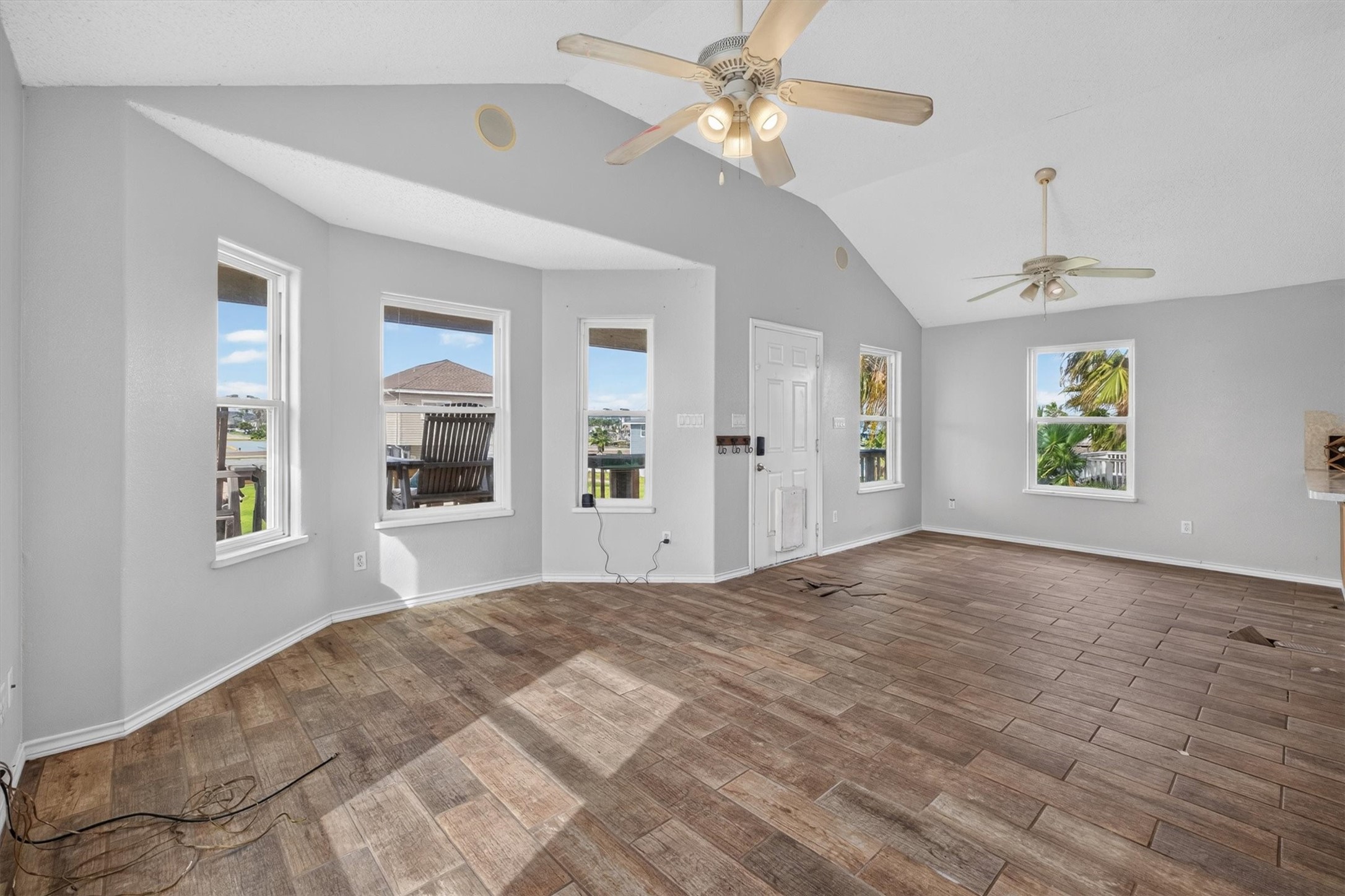 3931 Navarro Drive, Galveston, TX 77554