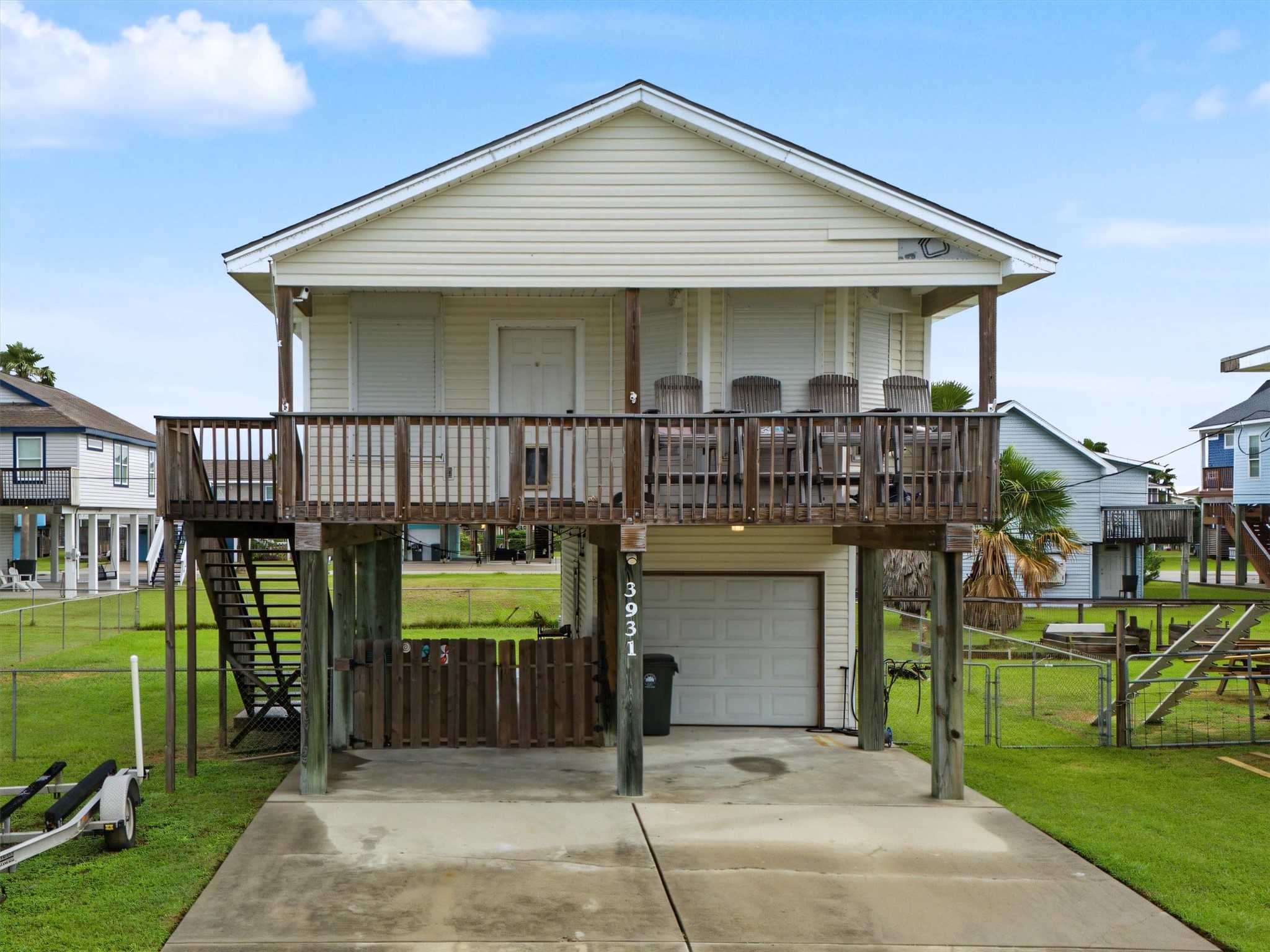 3931 Navarro Drive, Galveston, TX 77554