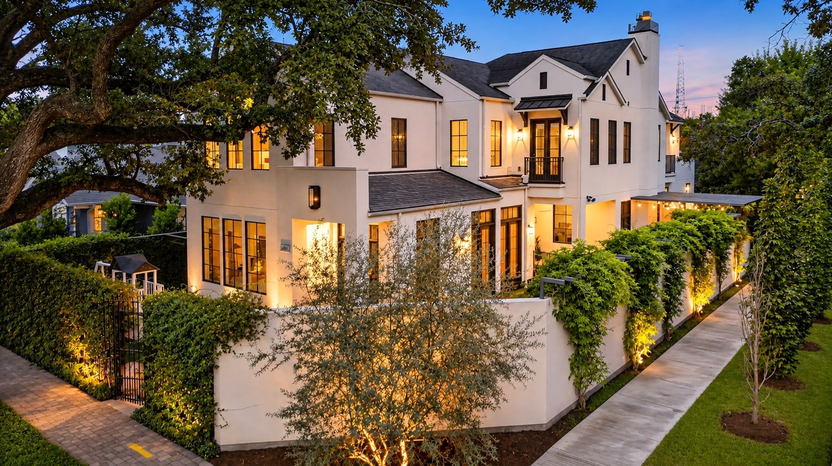 Welcome to 1309 Marshall. A beautiful home in the middle of the city that feels secluded Welcome to 1309 Marshall. A beautiful home in the middle of the city that feels secluded