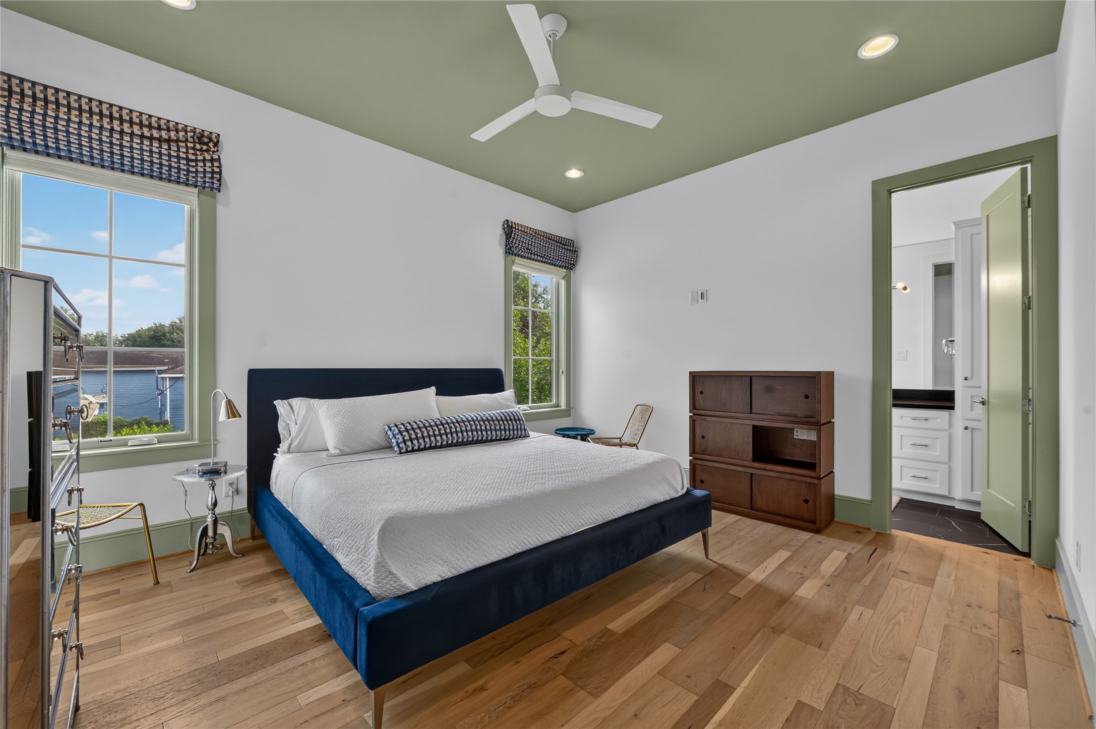 Secondary bedroom has elegant paint.