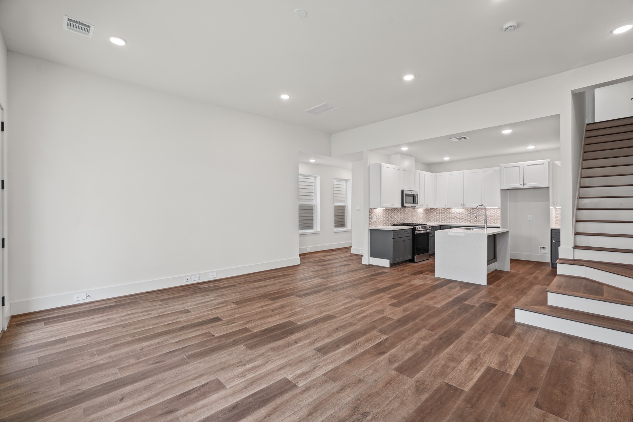 881 Rachel Street, #E, Houston, TX 77091