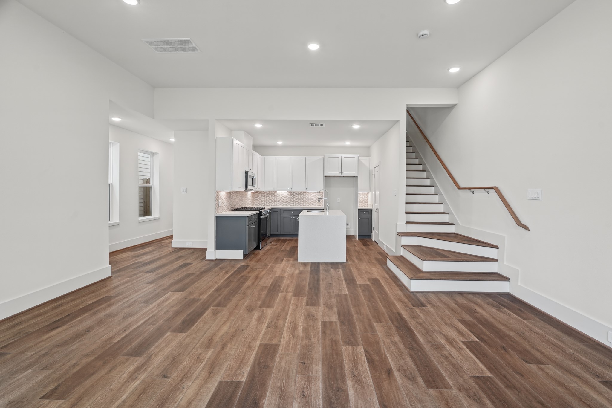 881 Rachel Street, #E, Houston, TX 77091