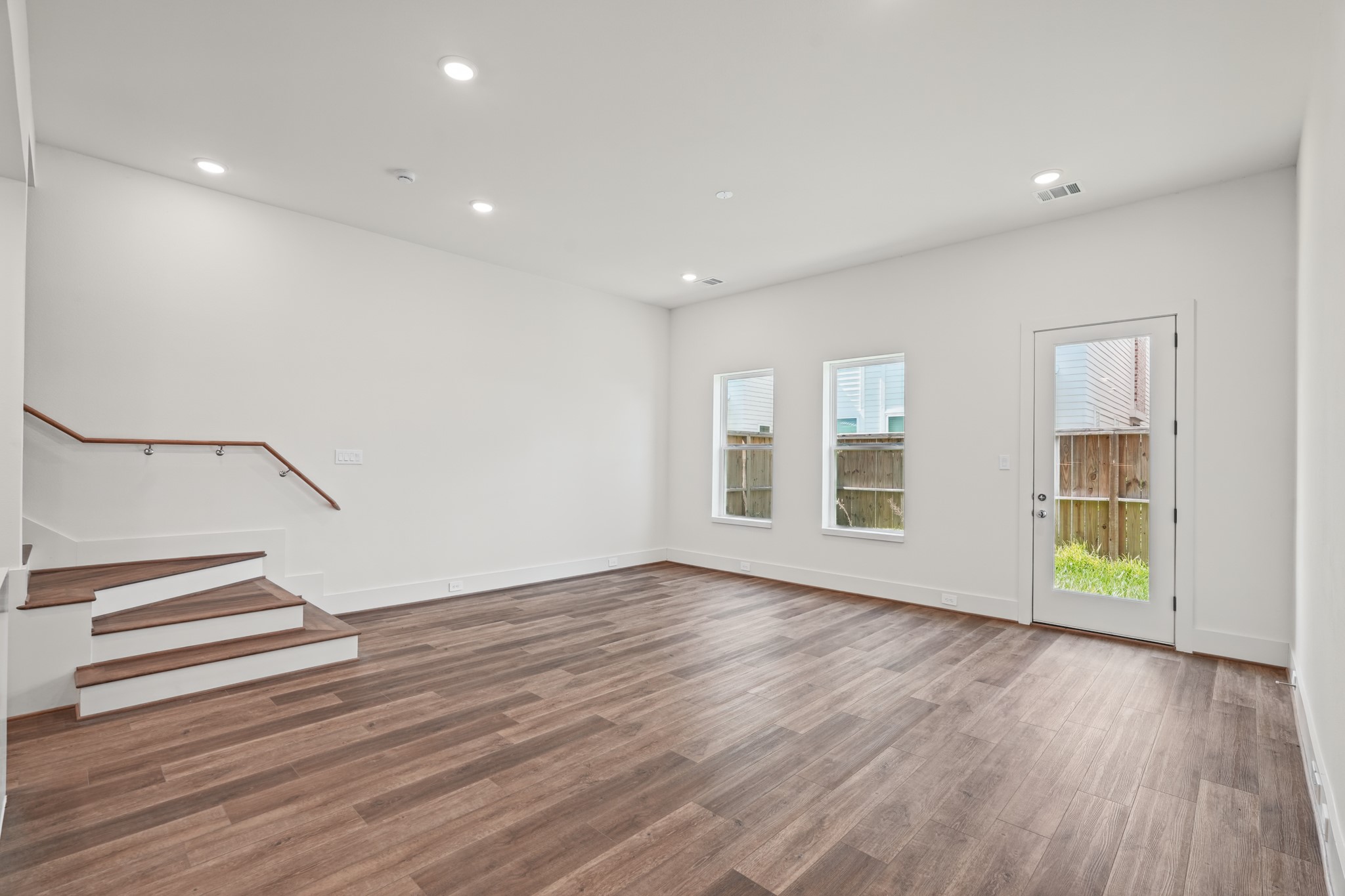 881 Rachel Street, #E, Houston, TX 77091