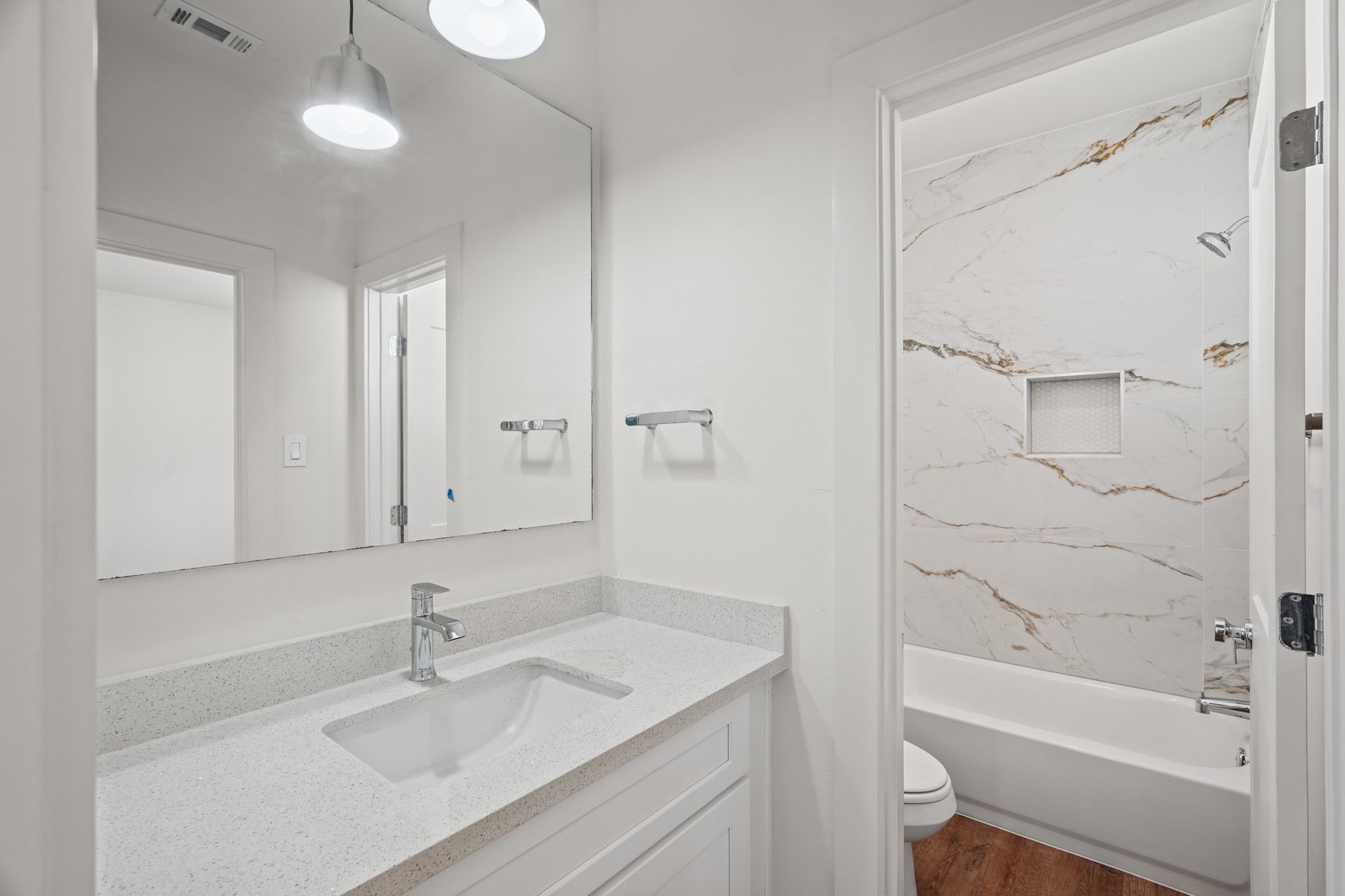 881 Rachel Street, #E, Houston, TX 77091