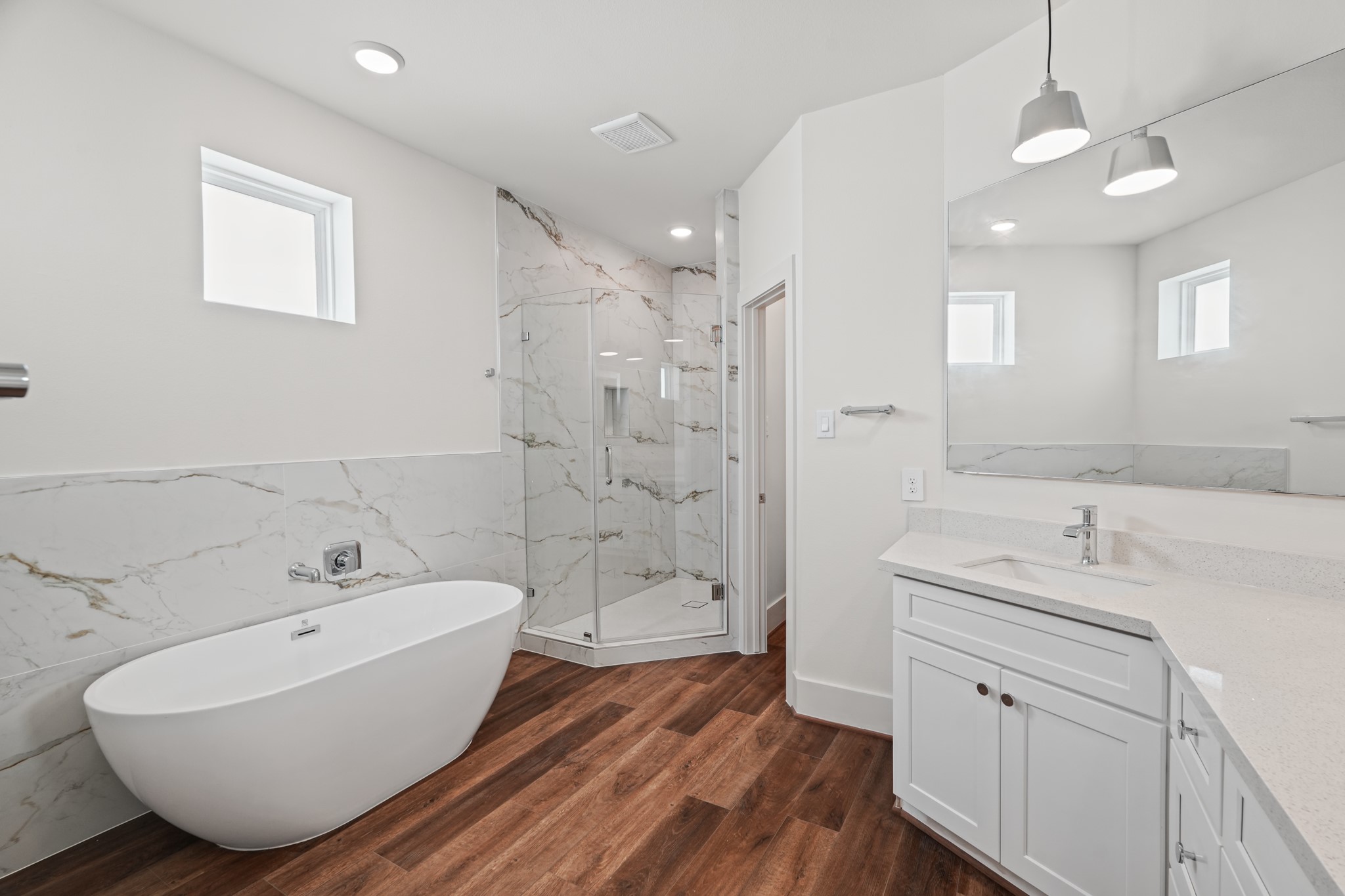 881 Rachel Street, #E, Houston, TX 77091