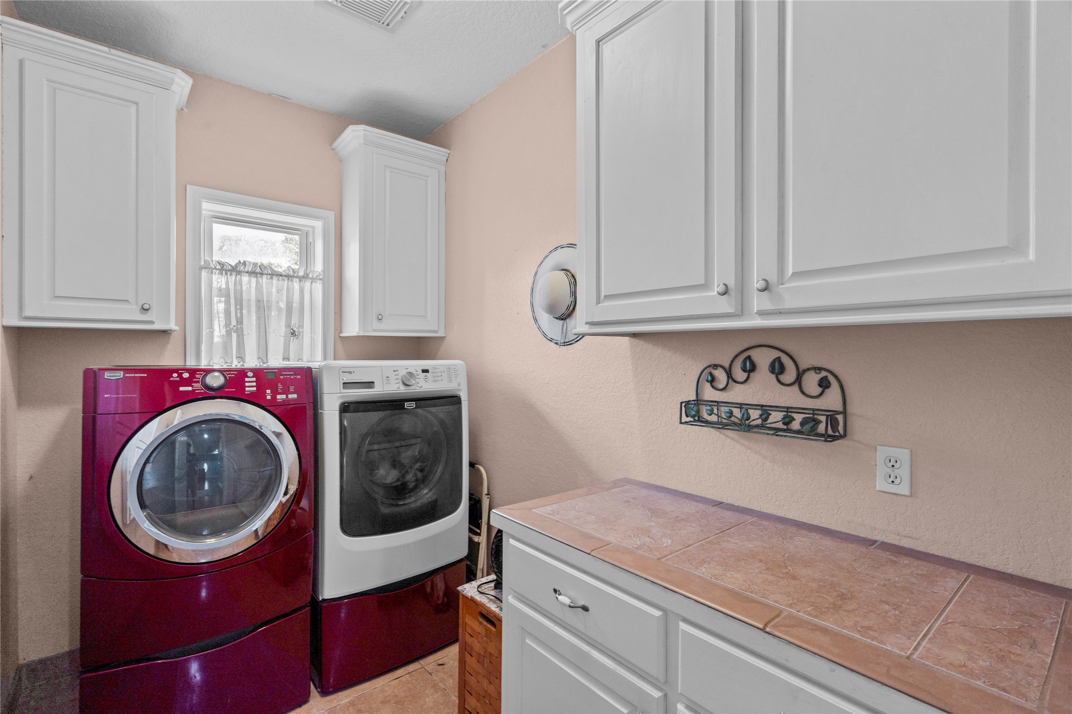 4886 Wickwillow Lane, Alvin, TX 77511