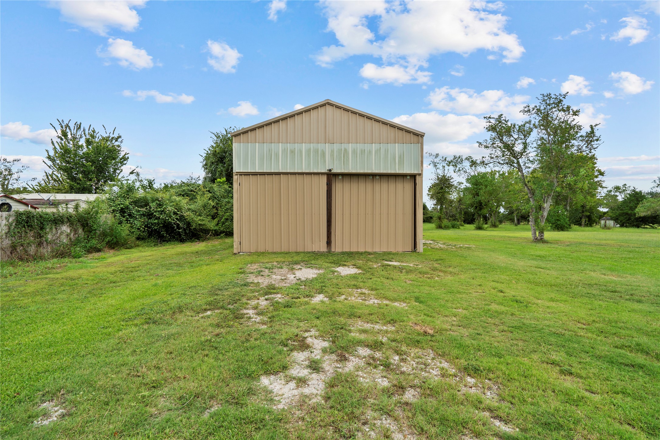 4886 Wickwillow Lane, Alvin, TX 77511