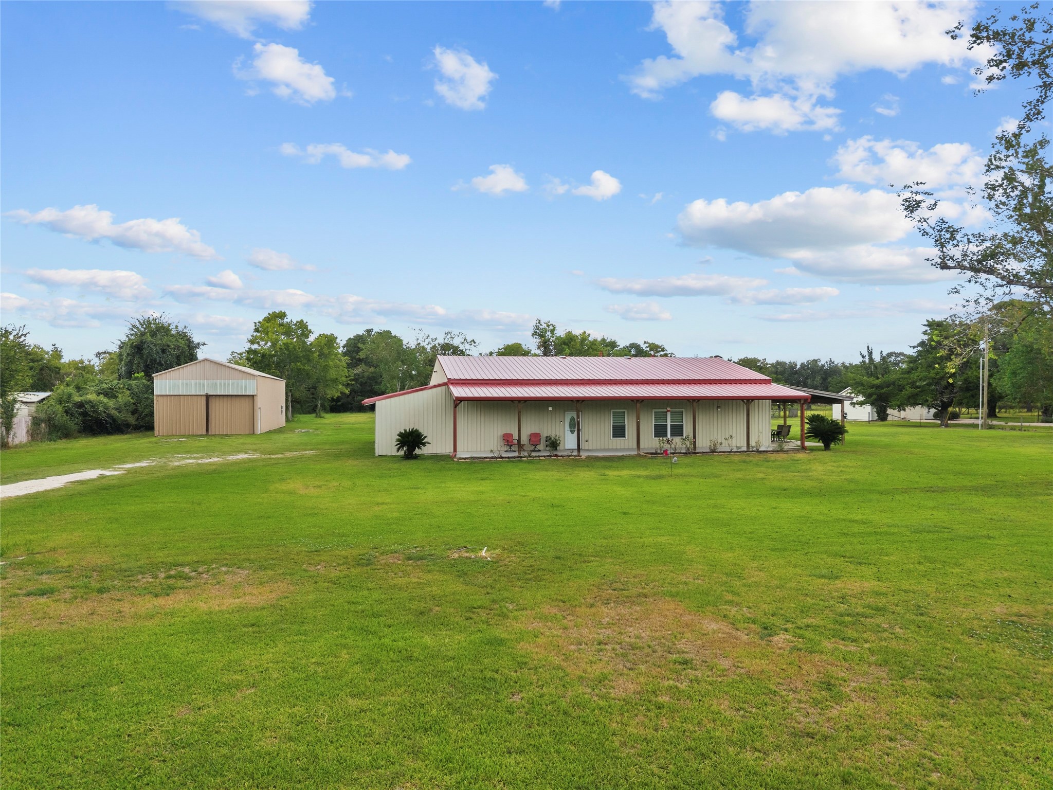 4886 Wickwillow Lane, Alvin, TX 77511