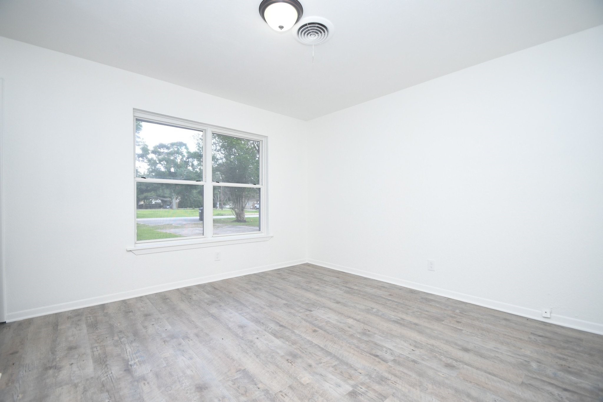 4711 Illinois Street, Dickinson, TX 77539 4711 Illinois Street, Dickinson, TX 77539
