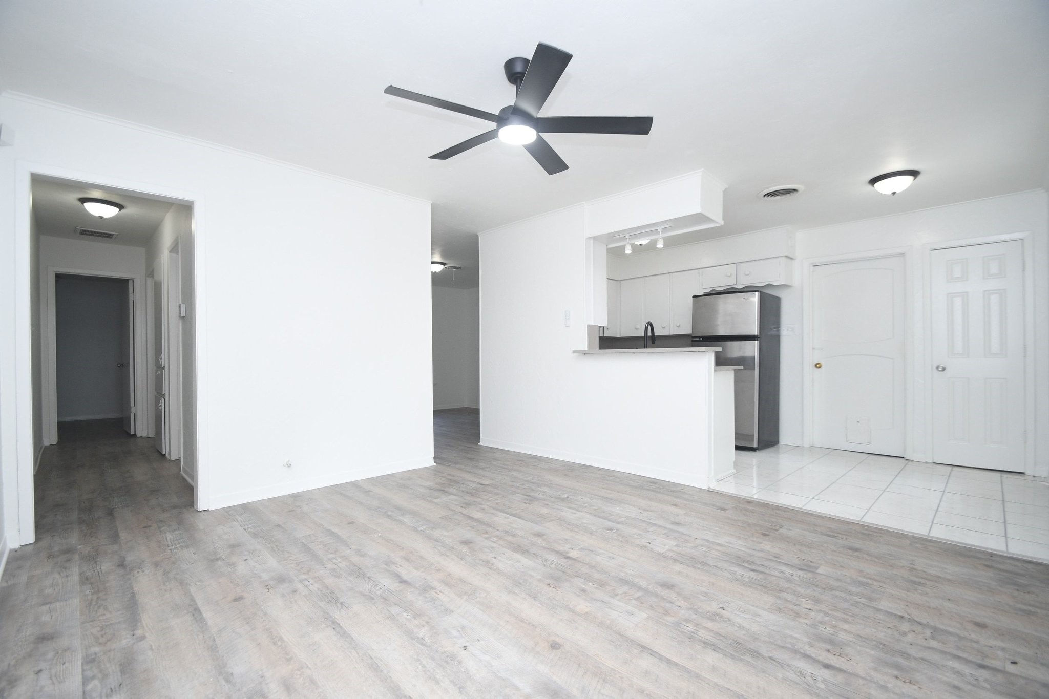 4711 Illinois Street, Dickinson, TX 77539 4711 Illinois Street, Dickinson, TX 77539