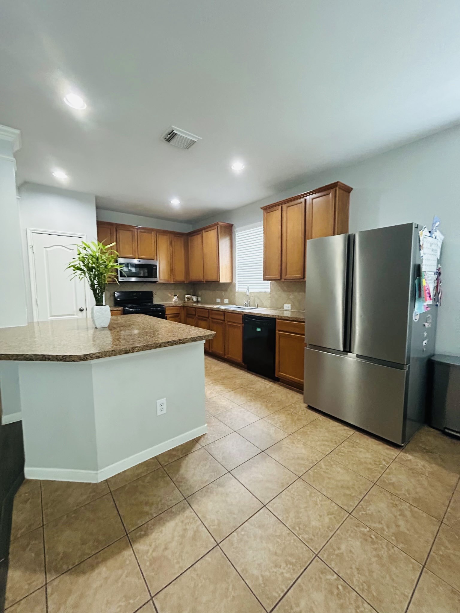 18902 Cluster Oaks Drive, Magnolia, TX 77355 18902 Cluster Oaks Drive, Magnolia, TX 77355