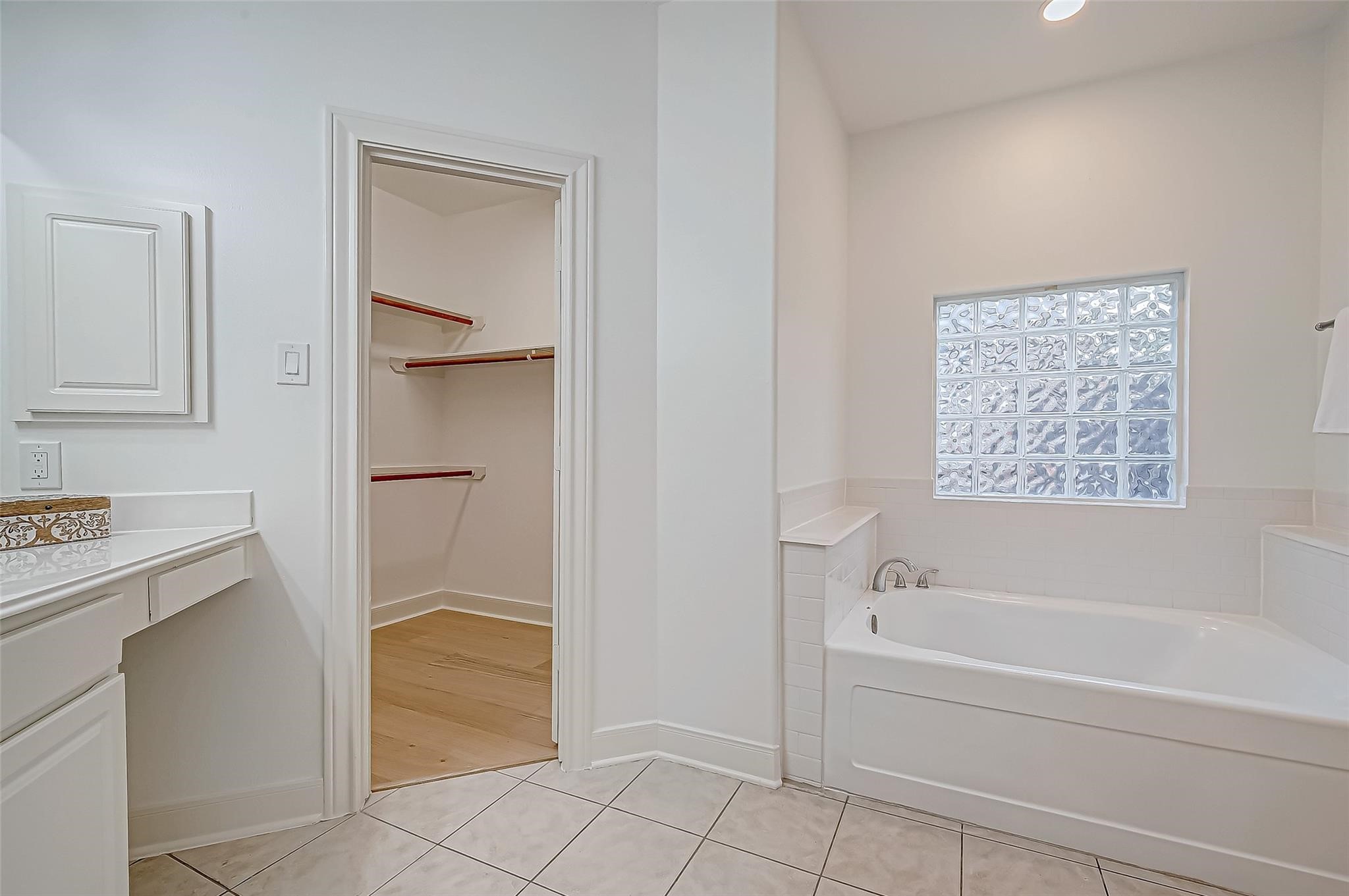3207 Enclave Trail, Houston, TX 77077
