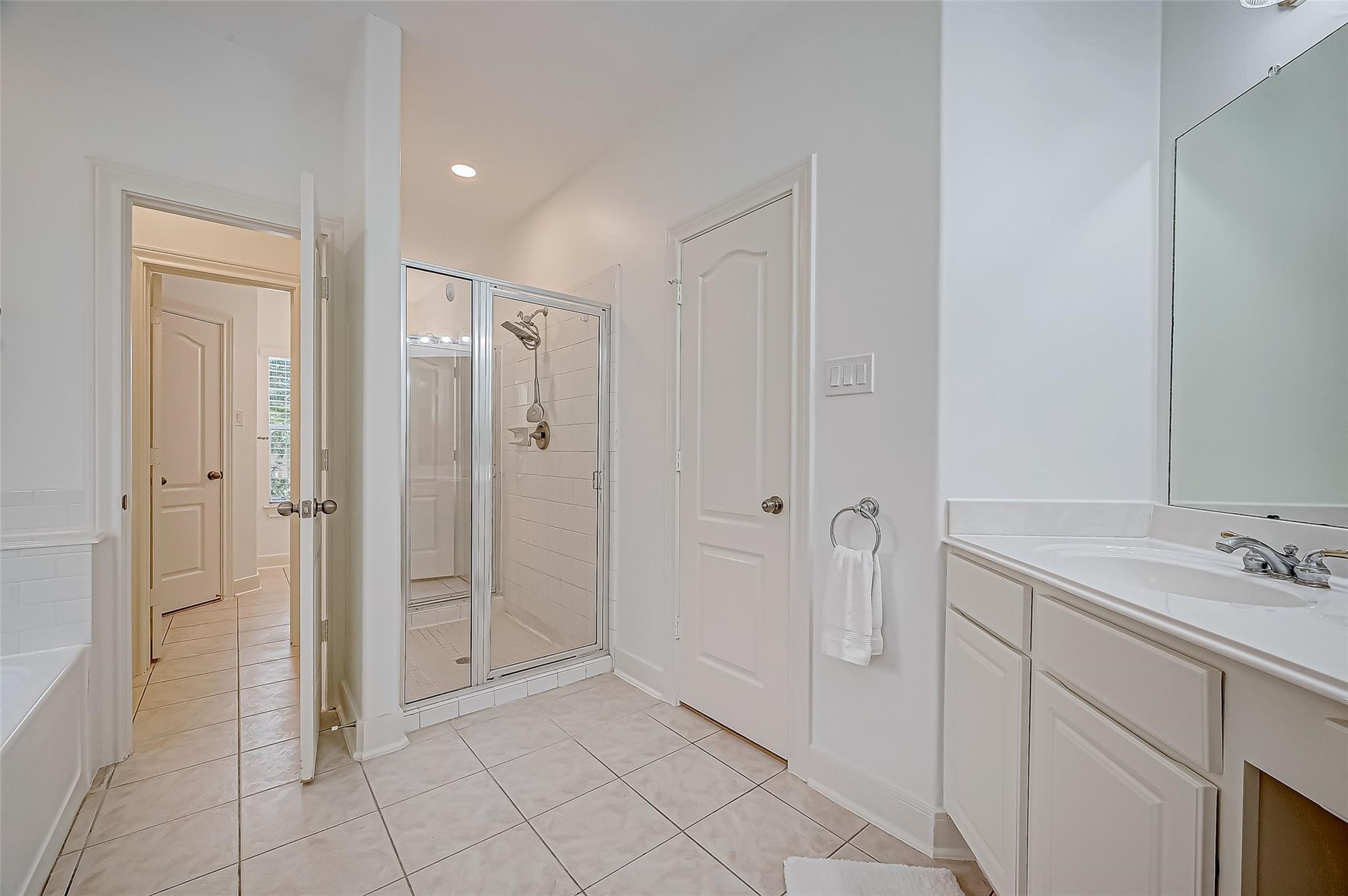 3207 Enclave Trail, Houston, TX 77077